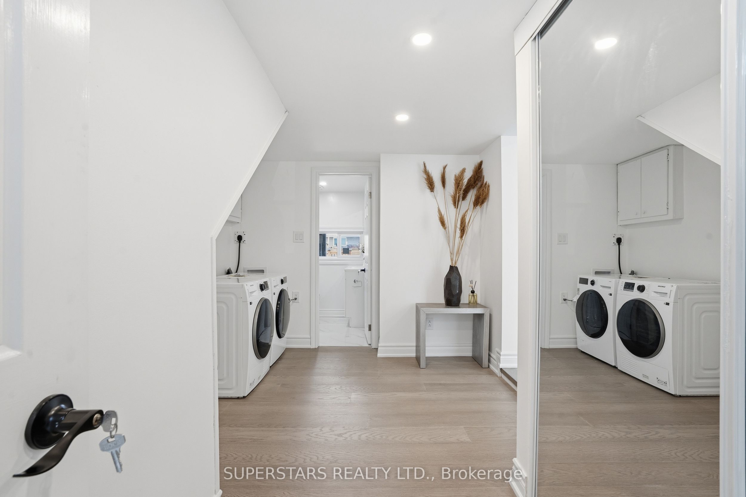 68 Magill Street, Hamilton, ON L8R 2Y5 photo 4
