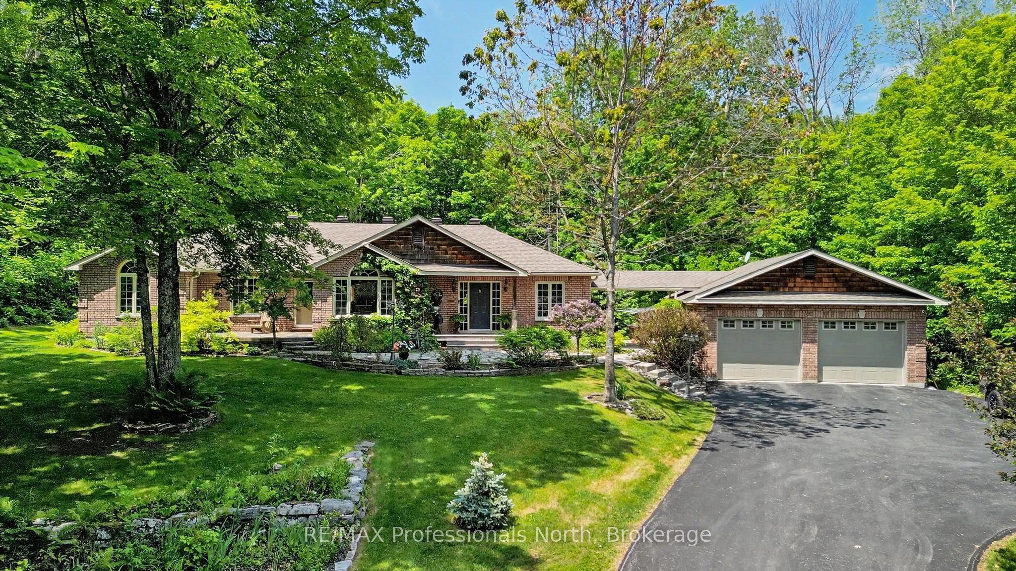 1661 Hospitality Road, Minden Hills, ON K0M 2K0 photo 2