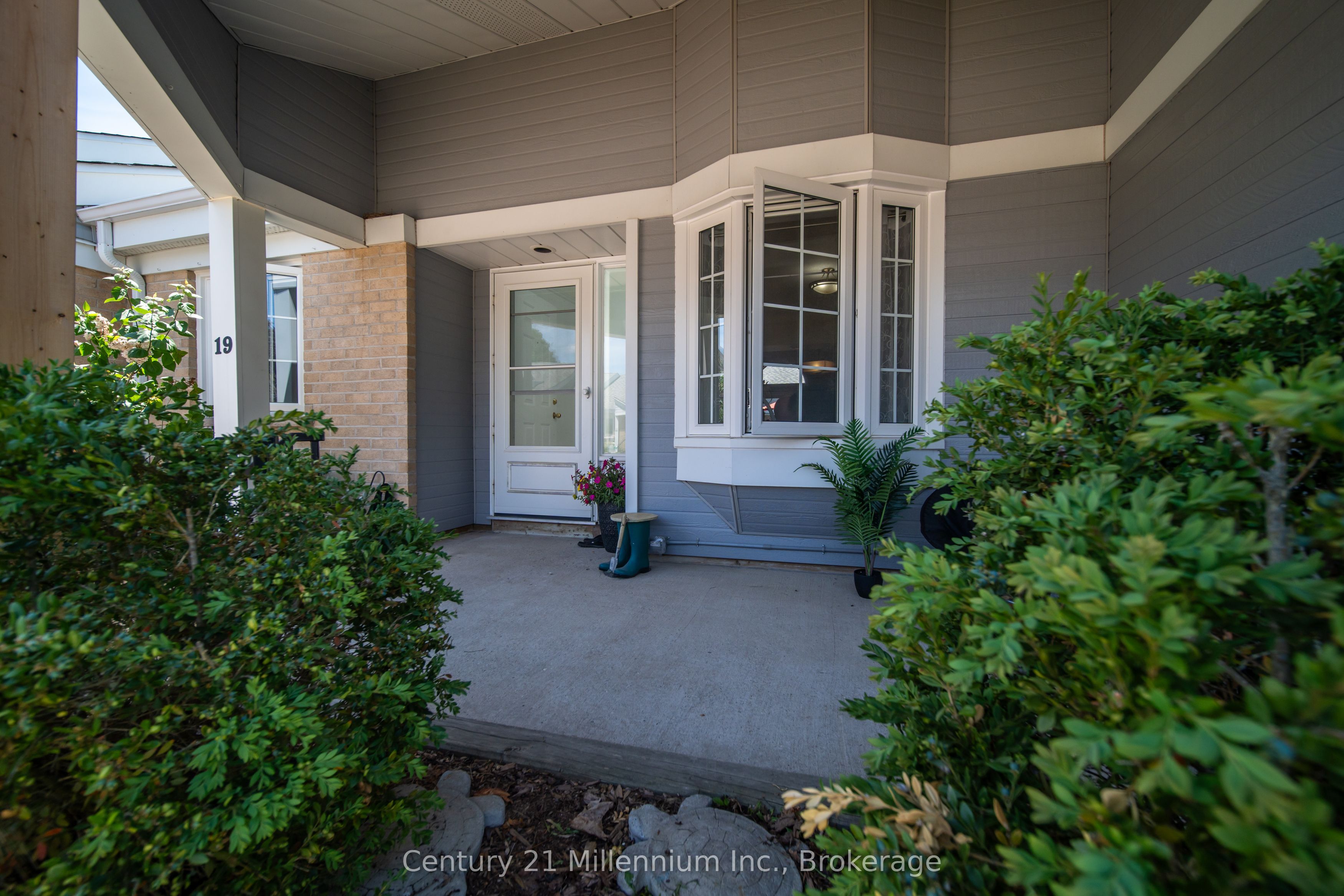 874 ARLINGTON Street 19, Saugeen Shores, ON N0H 2C4 photo 3