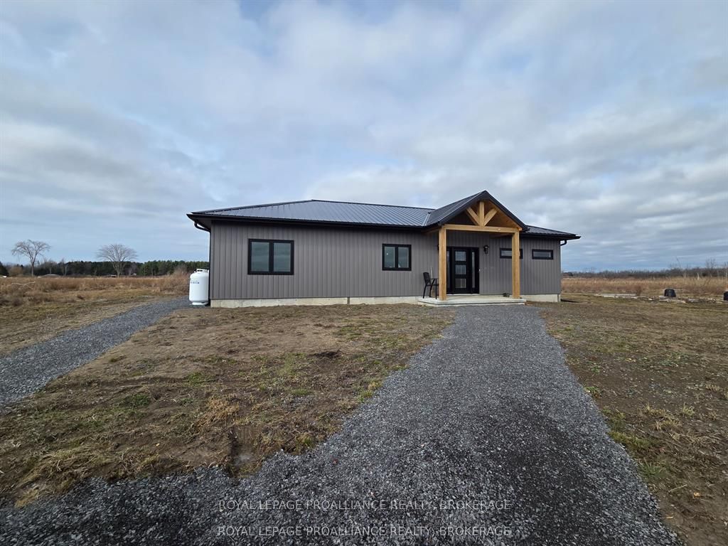 292 Kyes Road, Front of Leeds & Seeleys Bay, ON K0E 1L0