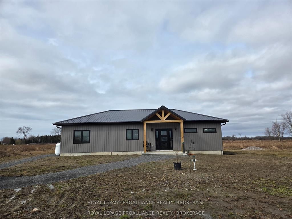 292 Kyes Road, Front of Leeds & Seeleys Bay, ON K0E 1L0 photo 2
