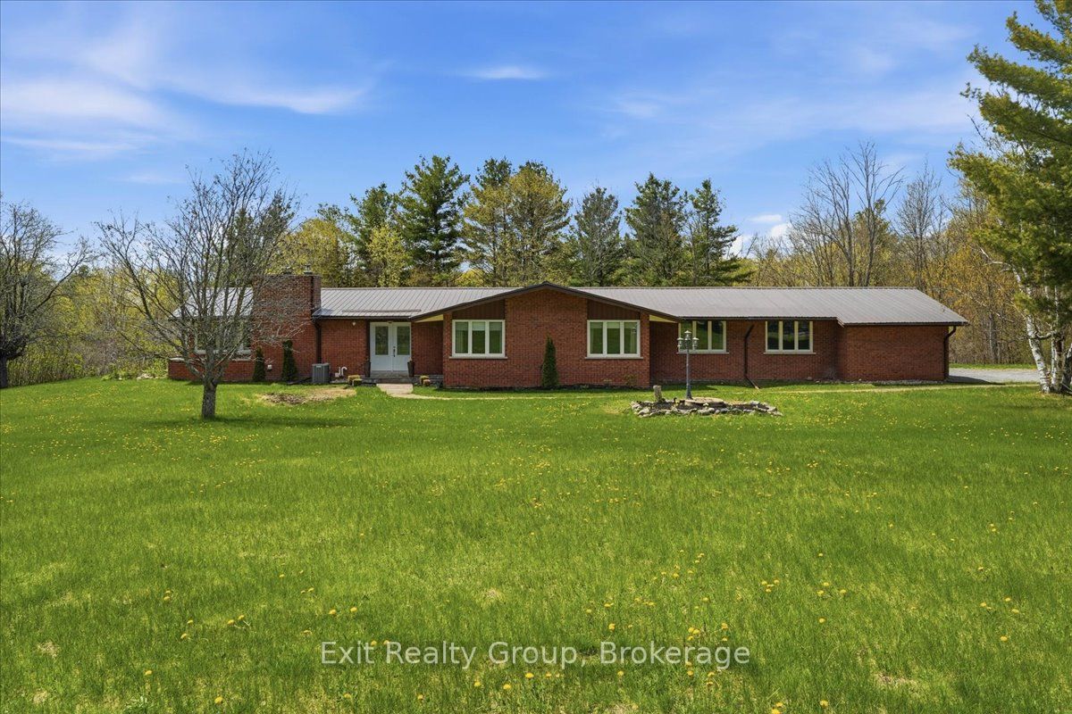 1001 Baptist Church Road, Quinte West, ON K0K 3E0 photo 2