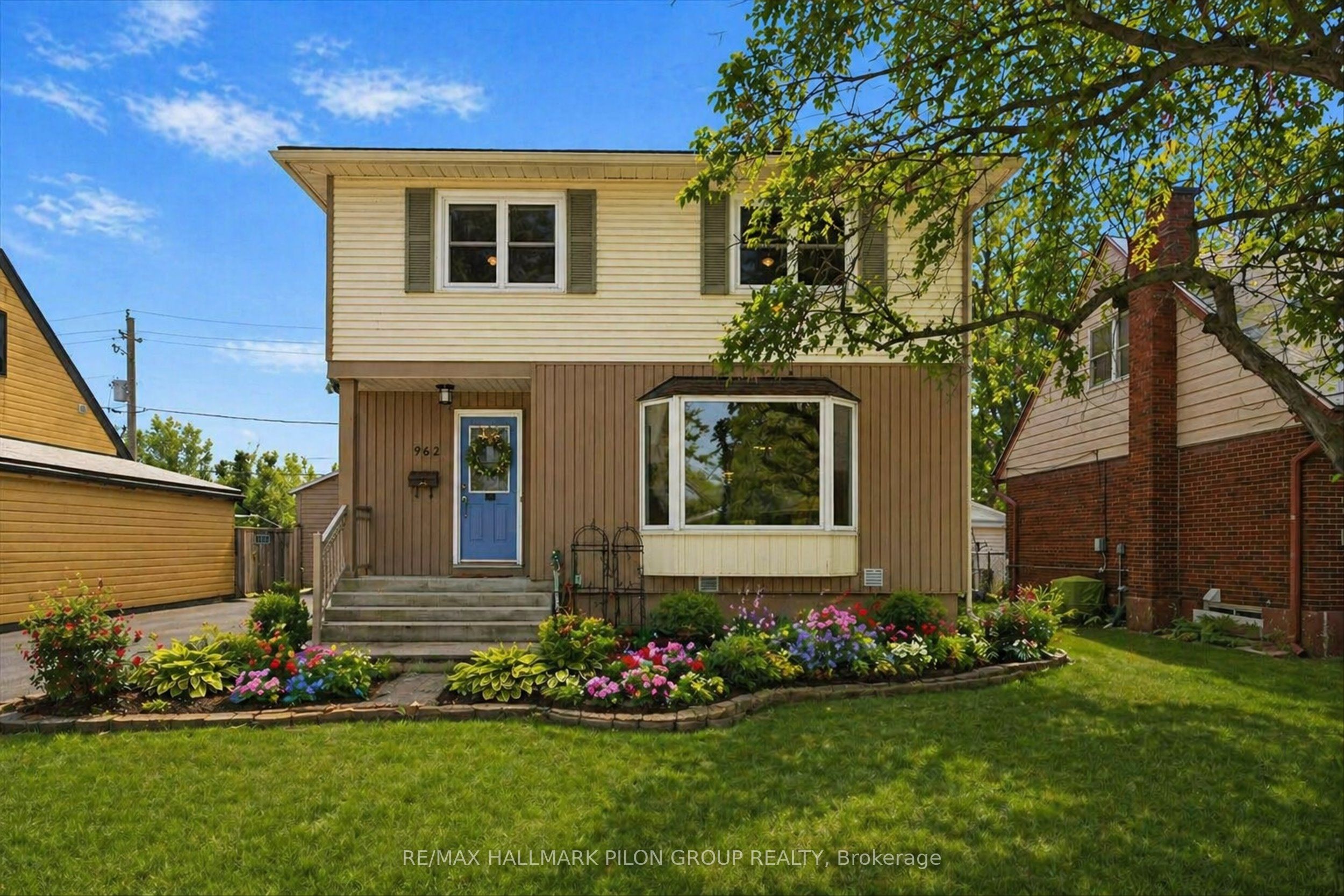 962 Weston Drive, Elmvale Acres and Area, ON K1G 1X2