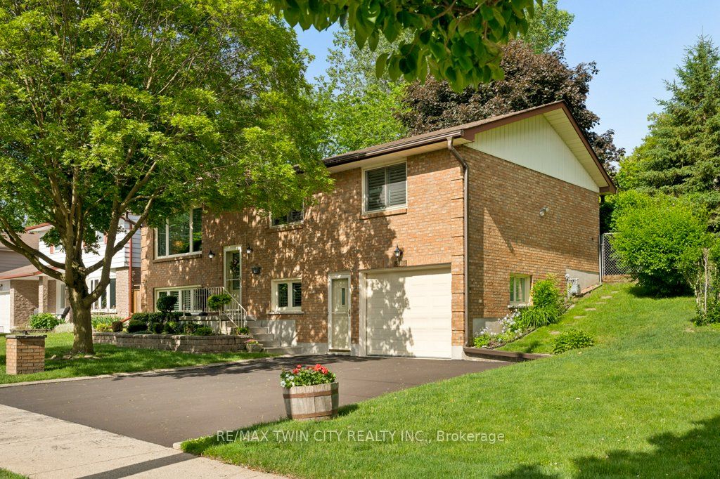 336 Manchester Road, Kitchener, ON N2B 1A4 photo 3