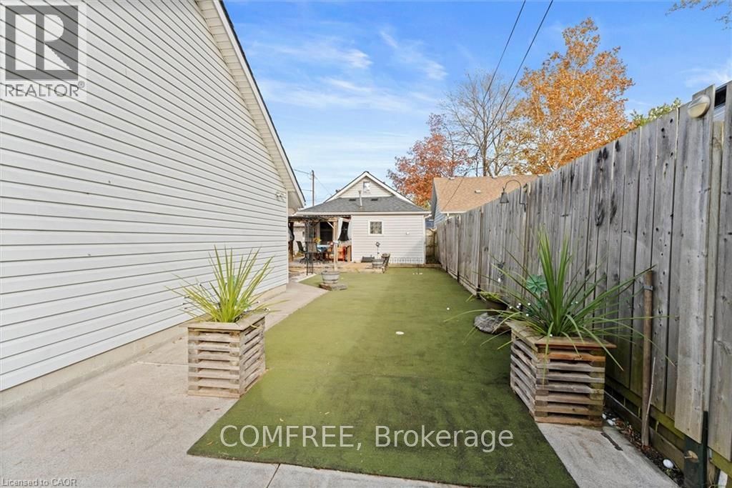 1743 St Luke Road, Out of Area, ON N8Y 3N7 photo 3