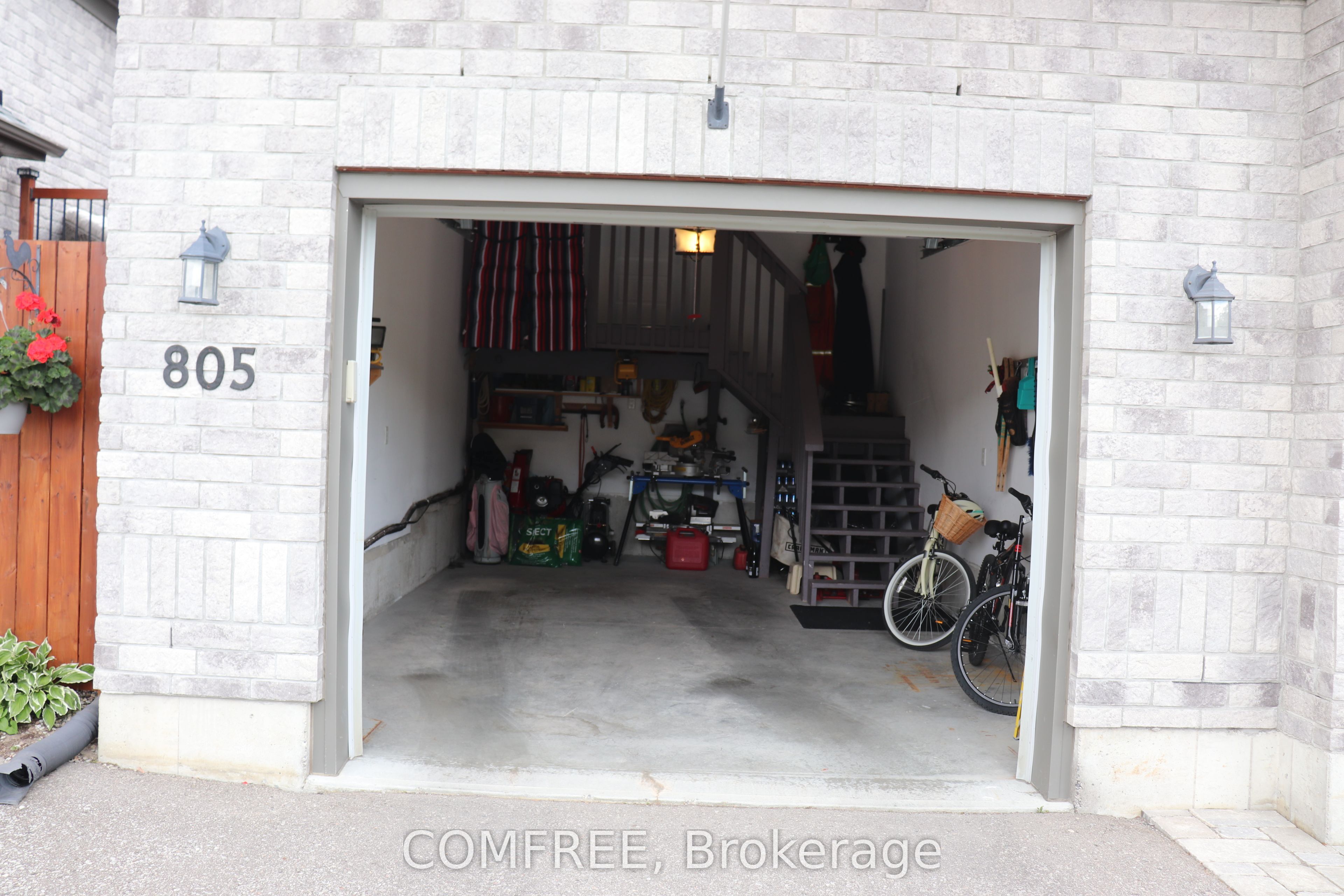 805 Lees Avenue, Cobourg, ON K9A 0G4 photo 5