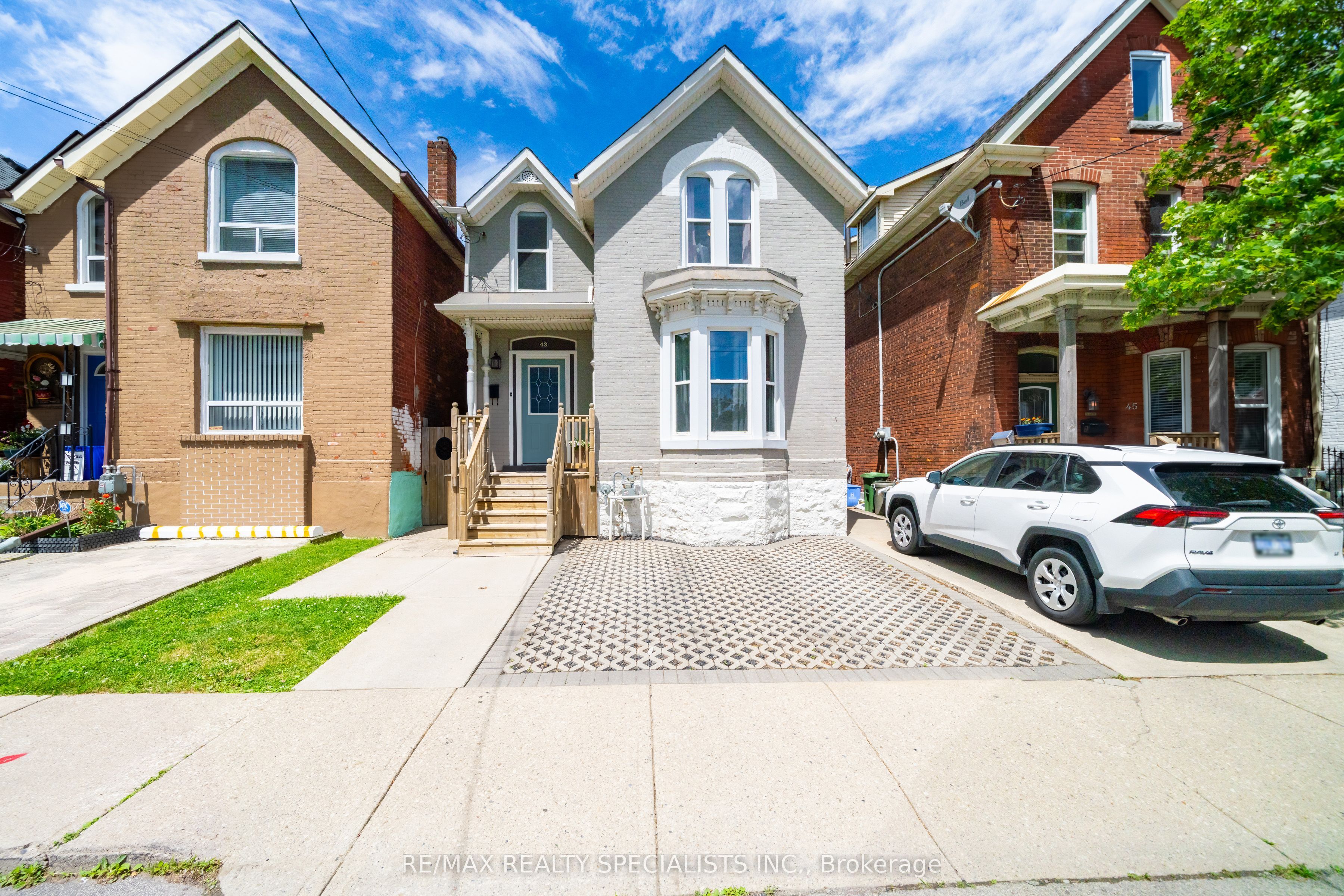 43 Oxford Street, Hamilton, ON L8R 2W9 photo 2