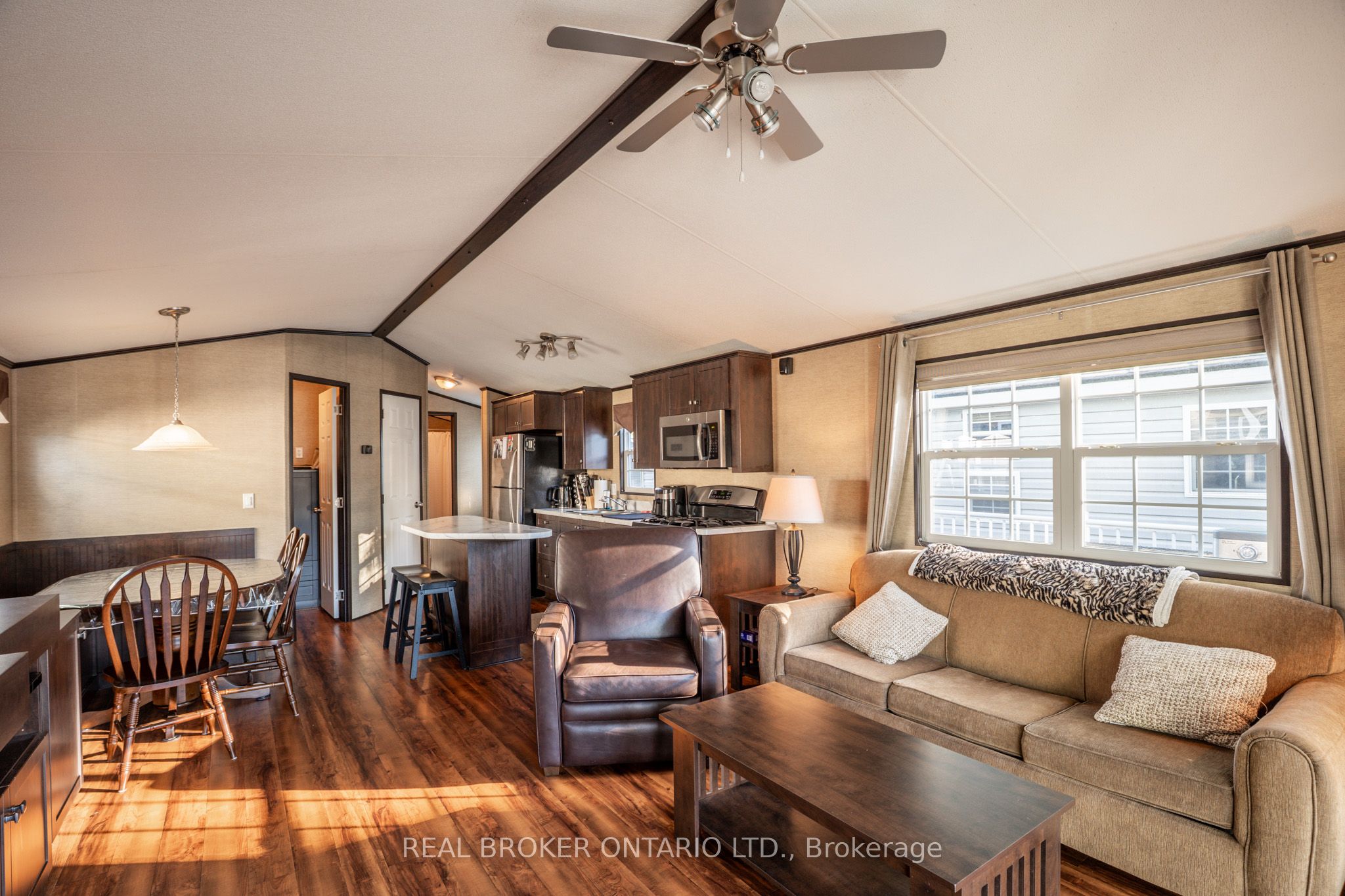1082 Shamrock Marina Road 16, Gravenhurst, ON P0E 1N0 photo 4