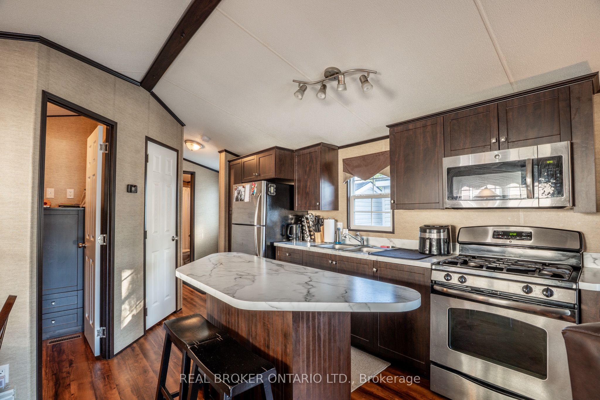 1082 Shamrock Marina Road 16, Gravenhurst, ON P0E 1N0 photo 5