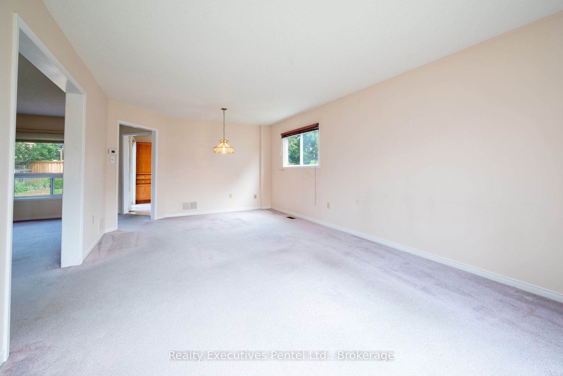 949 Cornell Crescent, Cobourg, ON K9A 5H3 photo 4
