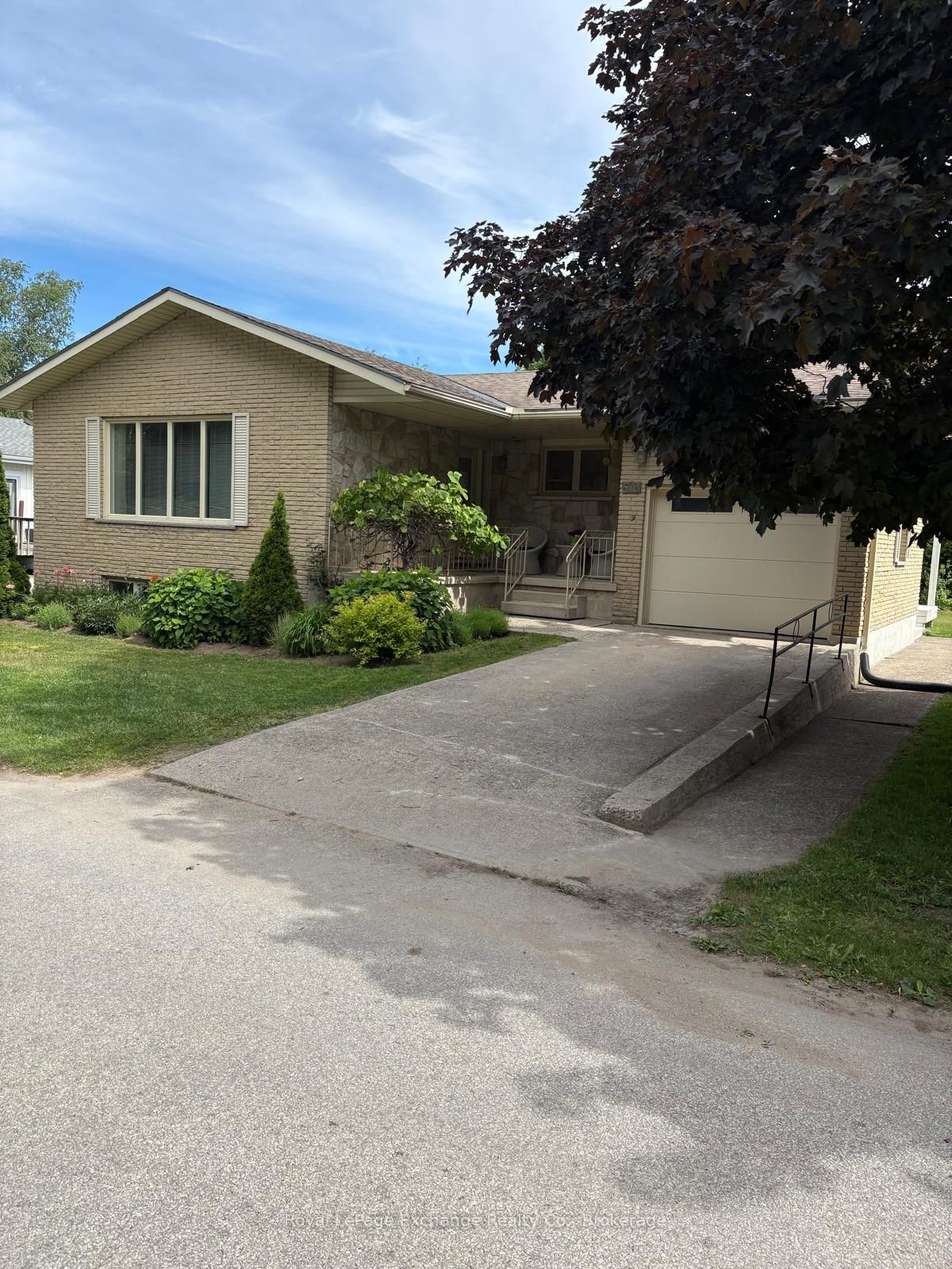 579 Peirson Avenue, Saugeen Shores, ON N0H 2C4 photo 3