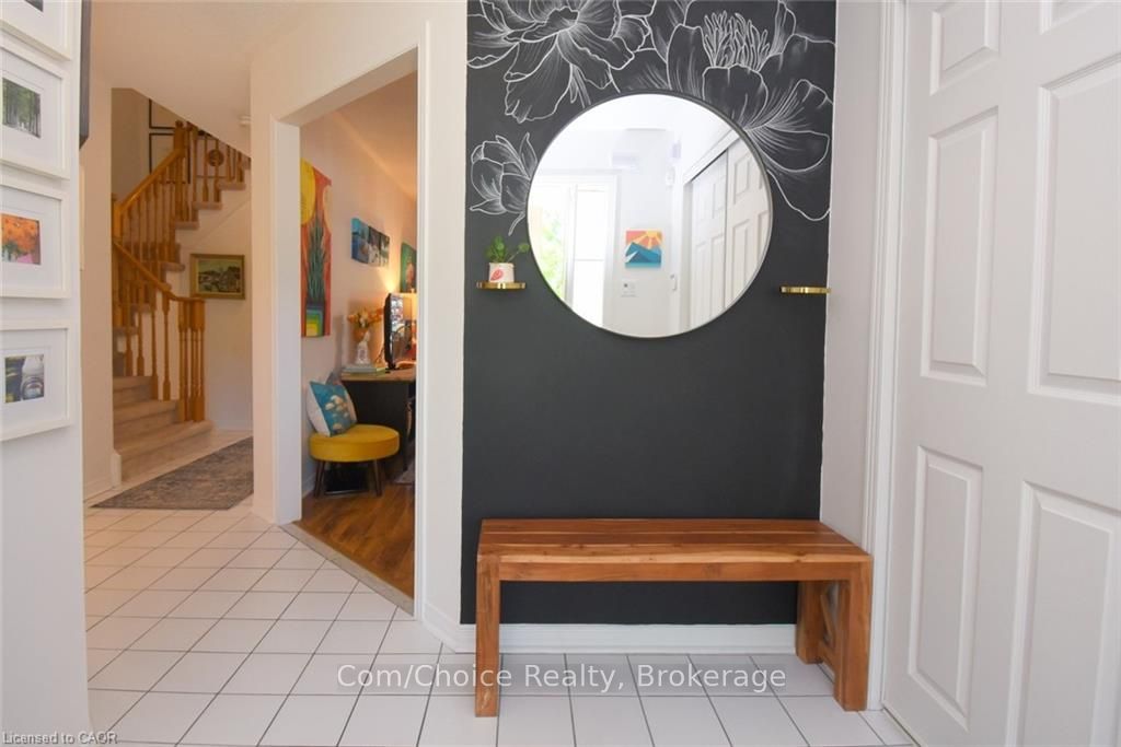 27 Harnesworth Crescent, Hamilton, ON L0R 2H6 photo 4