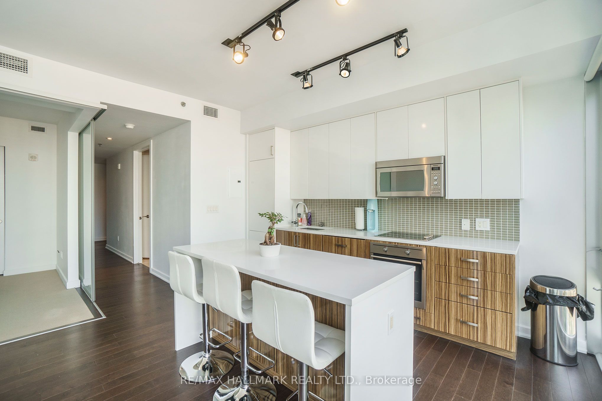 300 Lisgar Street 1113, Ottawa Centre, ON K2P 0E2 photo 4