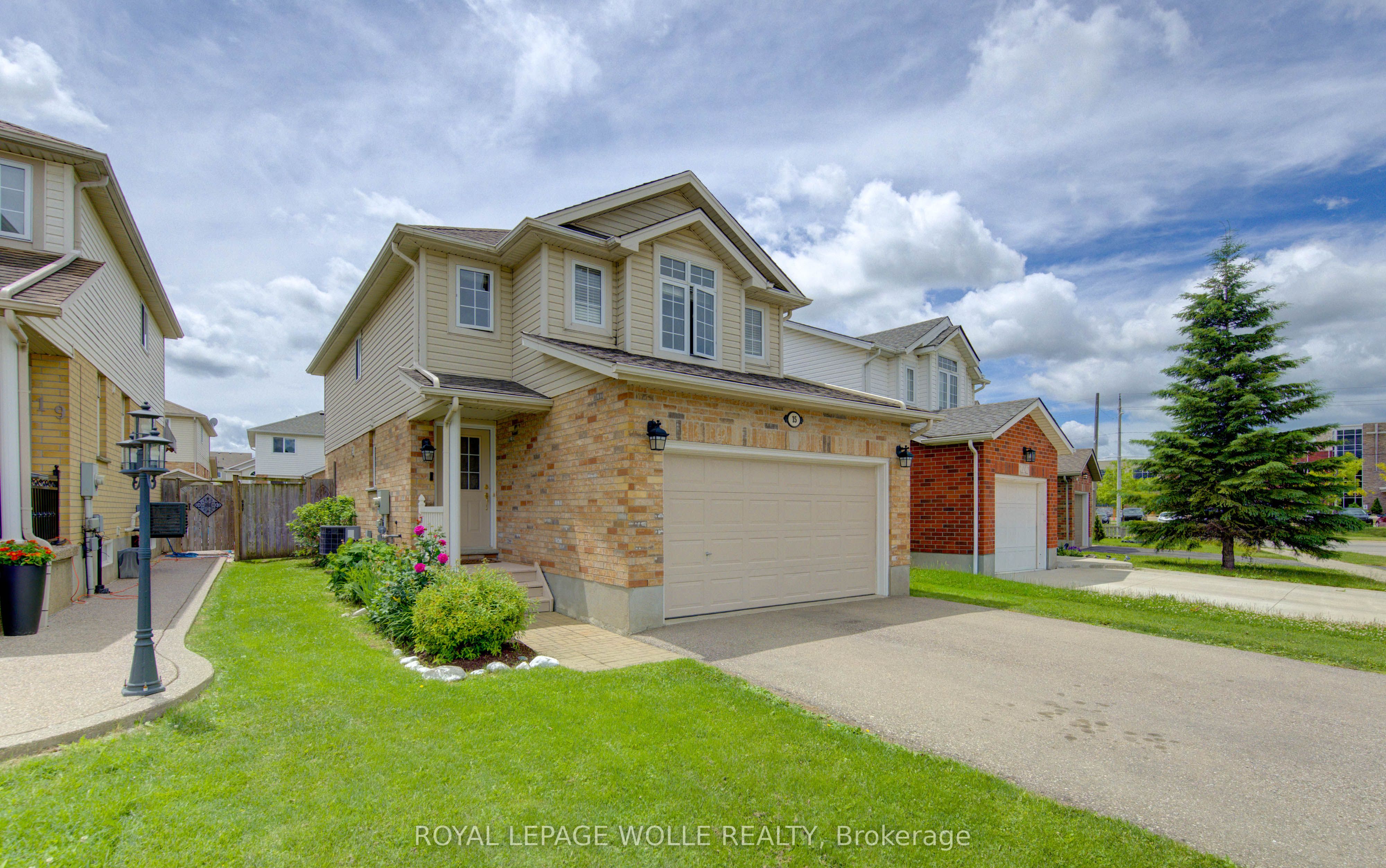 15 Cotton Grass Street, Kitchener, ON N2E 3T7 photo 2