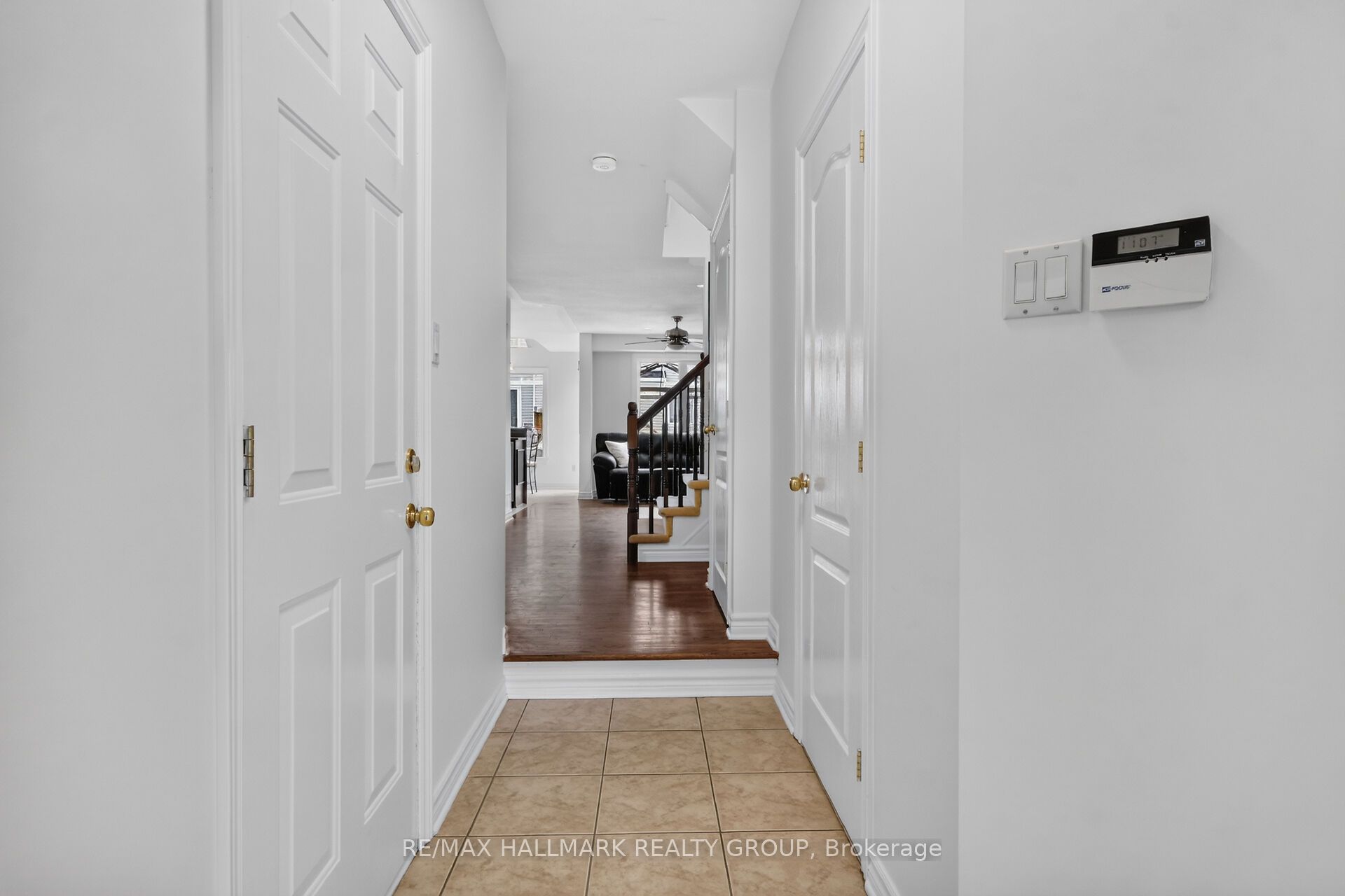 258 Deerfox Drive, Barrhaven, ON K2J 4Z2 photo 3