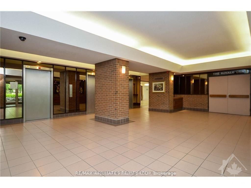 1380 Prince Of Wales Drive 1806, Mooneys Bay - Carleton Heights and Area, ON K2C 3N5 photo 2