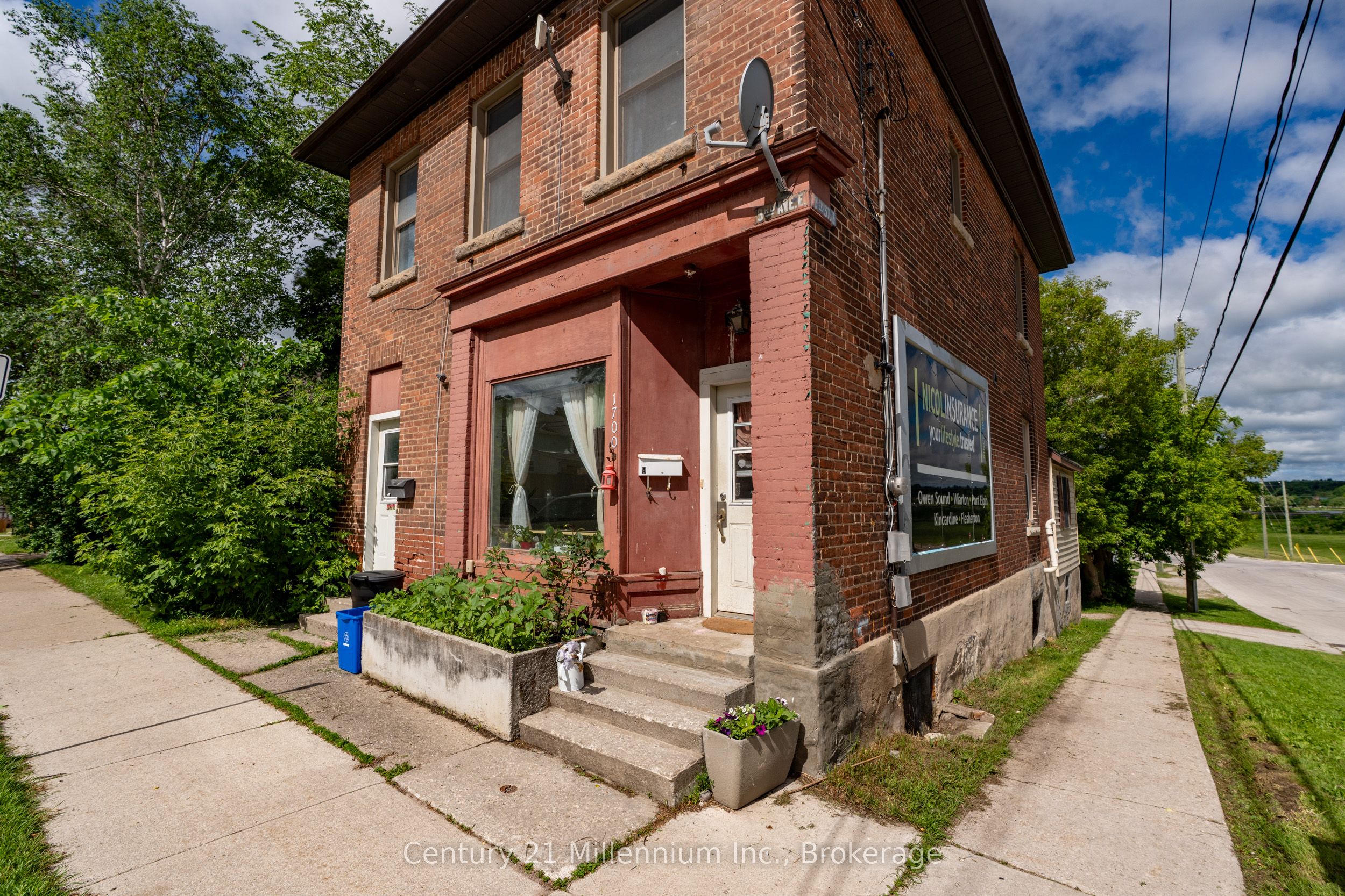 1700 3rd Avenue E, Owen Sound, ON N4K 2L9 photo 2