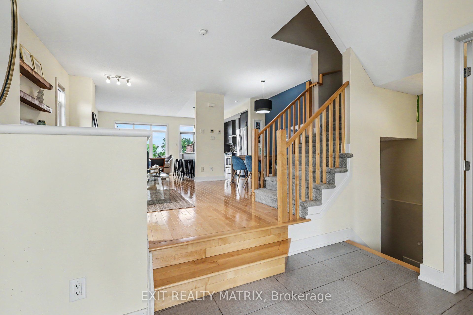 74 Nutting Crescent, Blossom Park - Airport and Area, ON K4M 0C3 photo 4