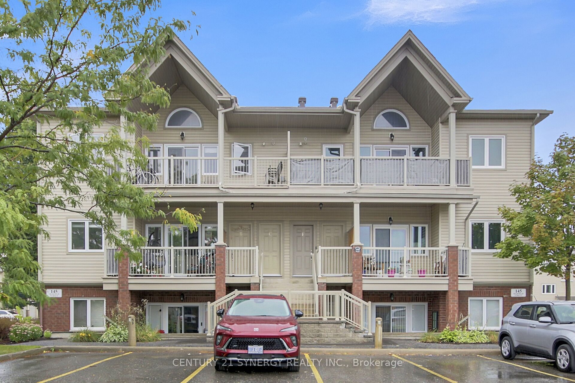 145 Oldfield Street C, Barrhaven, ON K2G 7C7 photo 2