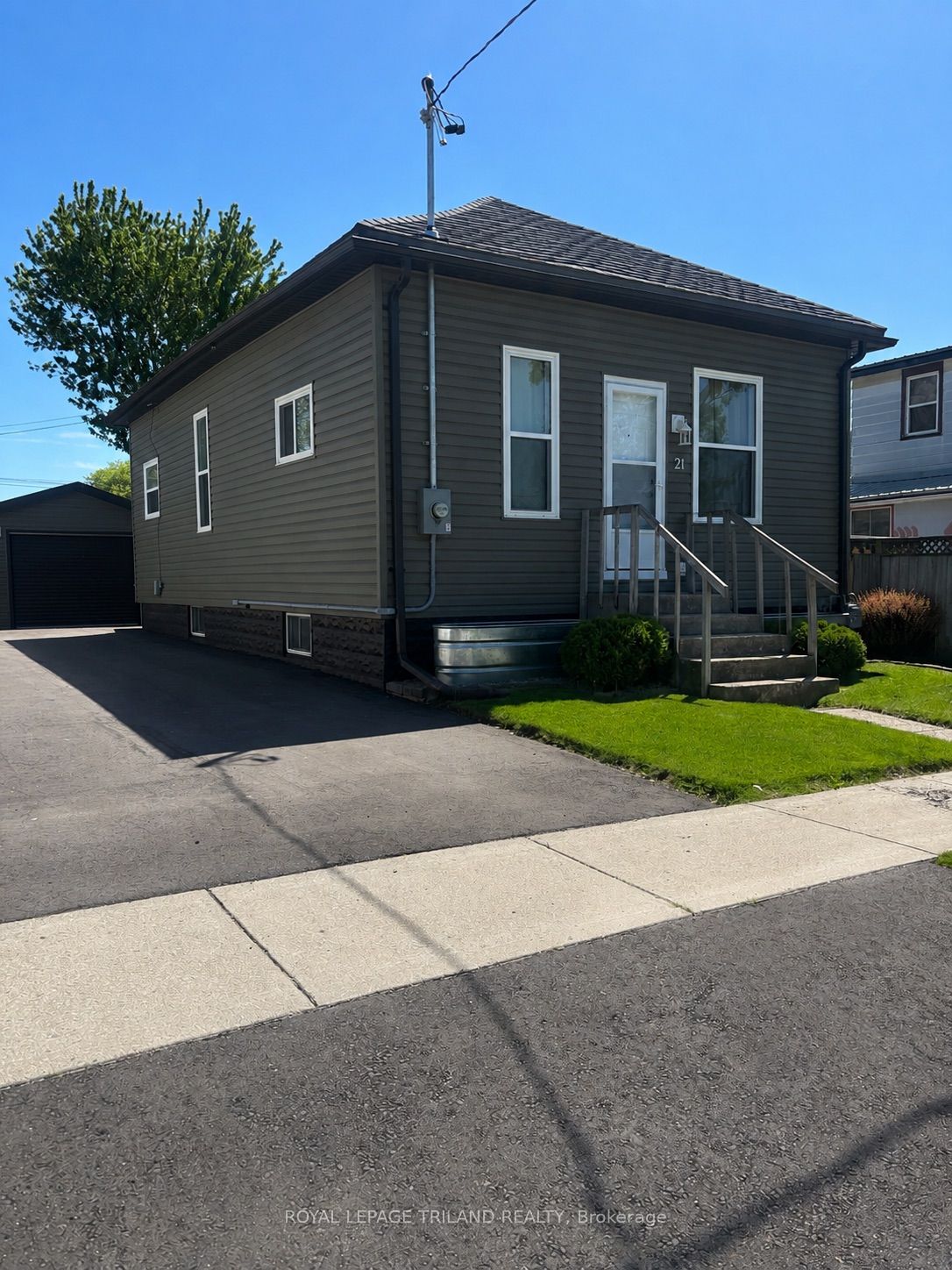 21 Mariam Street, St. Thomas, ON N5P 1W9