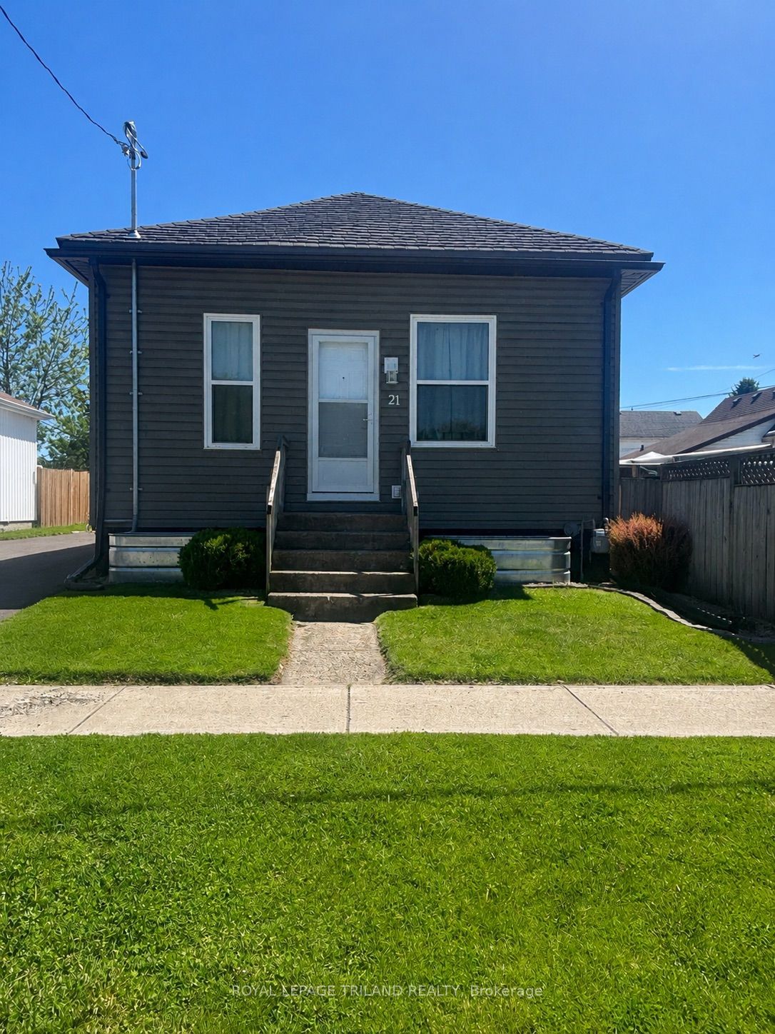 21 Mariam Street, St. Thomas, ON N5P 1W9 photo 2