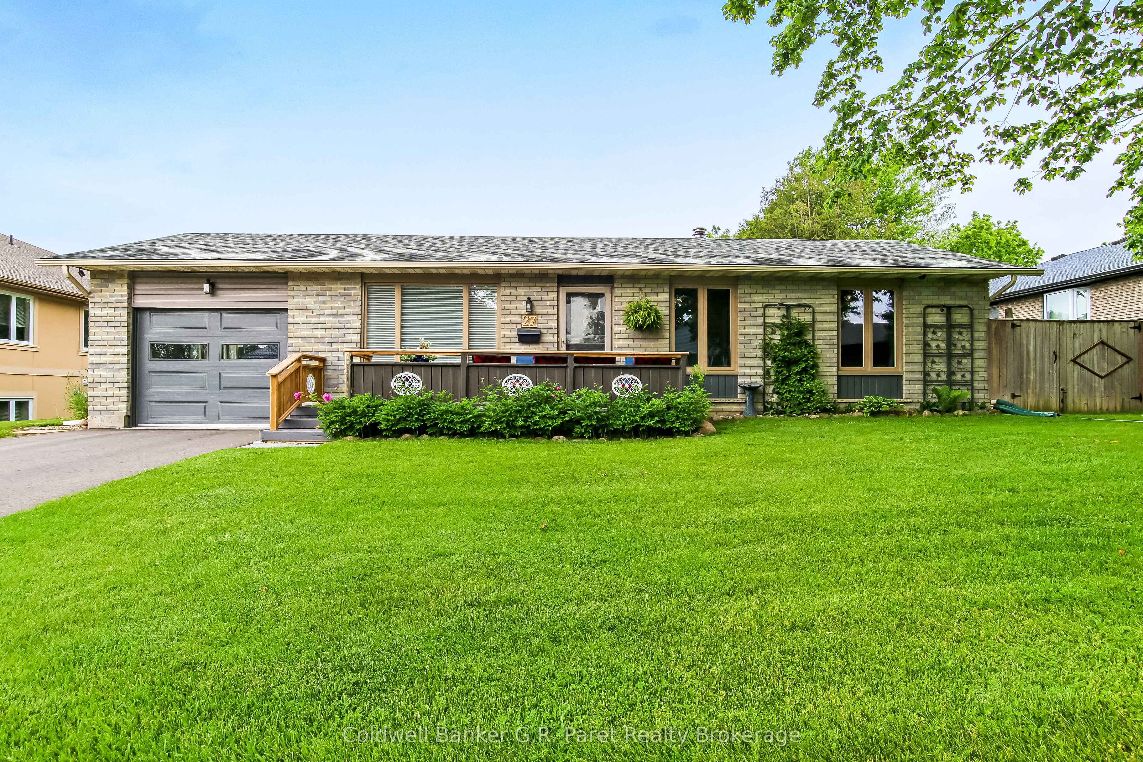 27 Woodcock Drive, Tillsonburg, ON N4G 4M3 photo 2