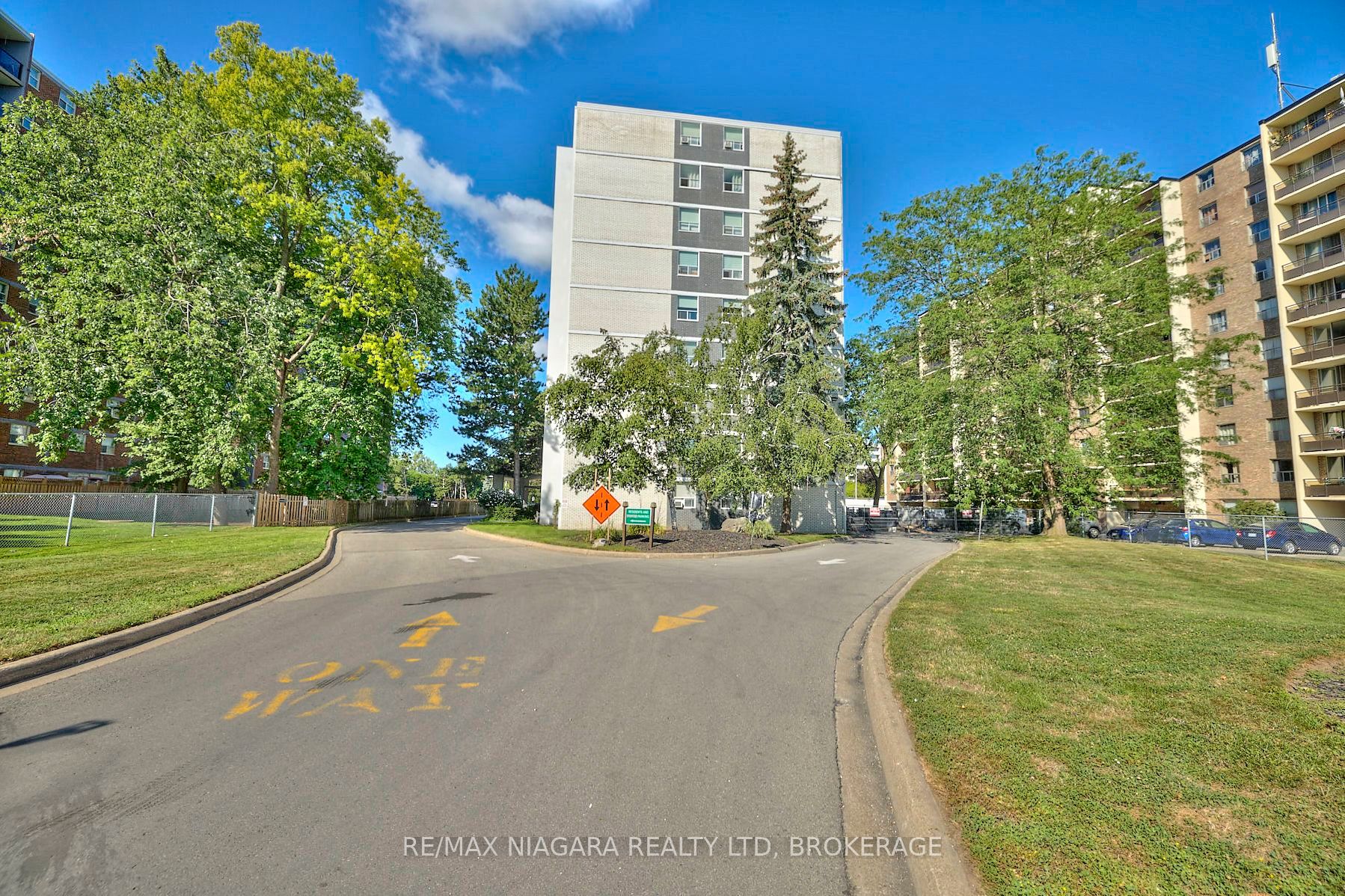 359 Geneva Street 710, St. Catharines, ON L2N 2G5 photo 3