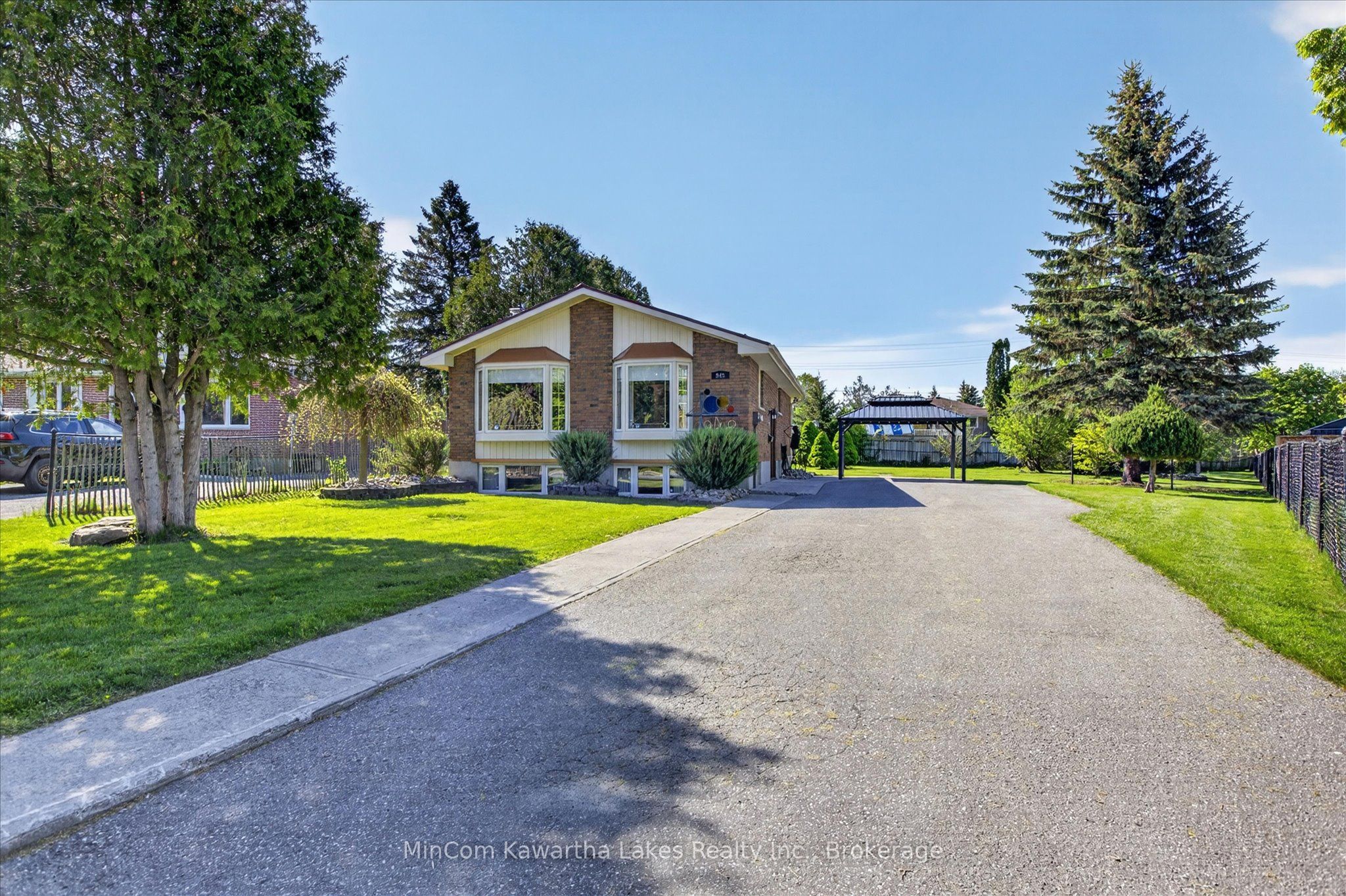 948 St Pauls Street, Peterborough, ON K9H 6J6 photo 3