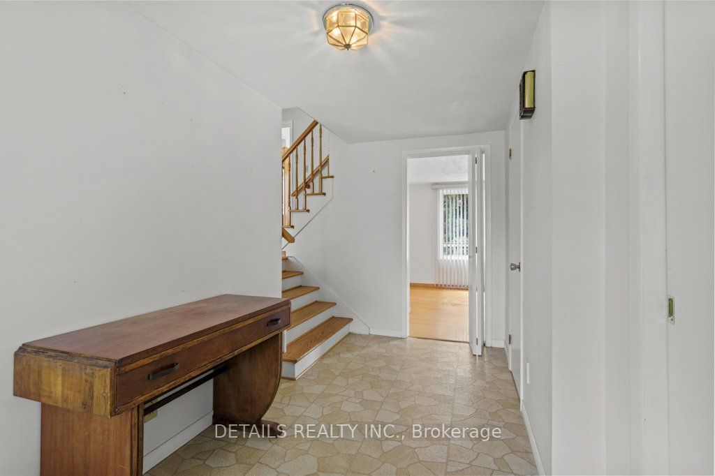 899 Percy Crescent, Kingston, ON K7M 4P3 photo 4