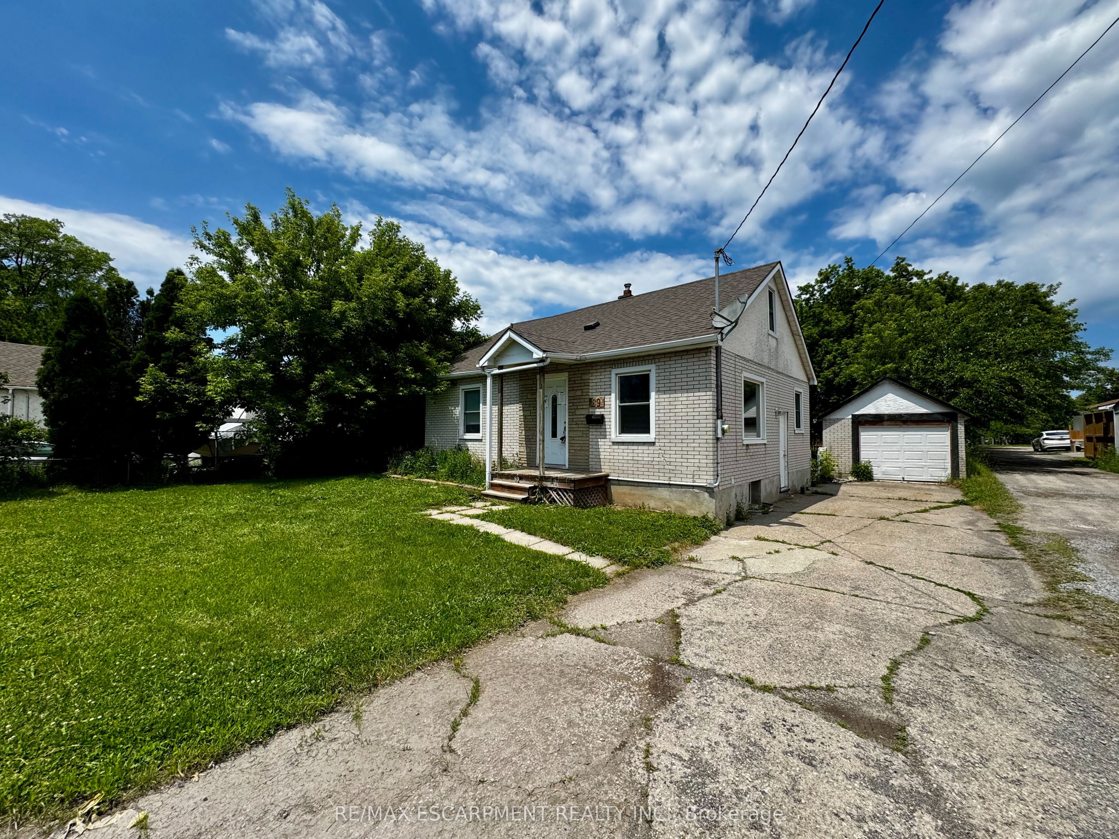 89 Lincoln Avenue, St. Catharines, ON L2P 2E1 photo 2