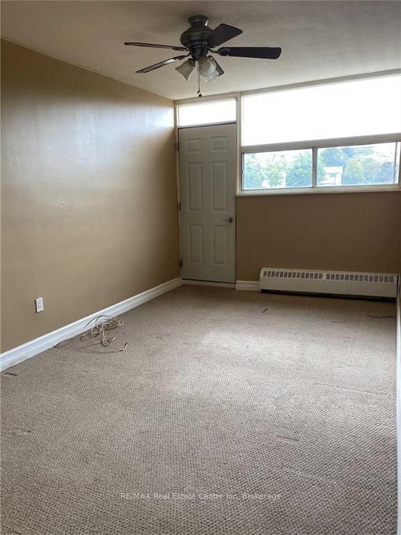 15 Albright Road N 17, Hamilton, ON L8K 5J2 photo 5