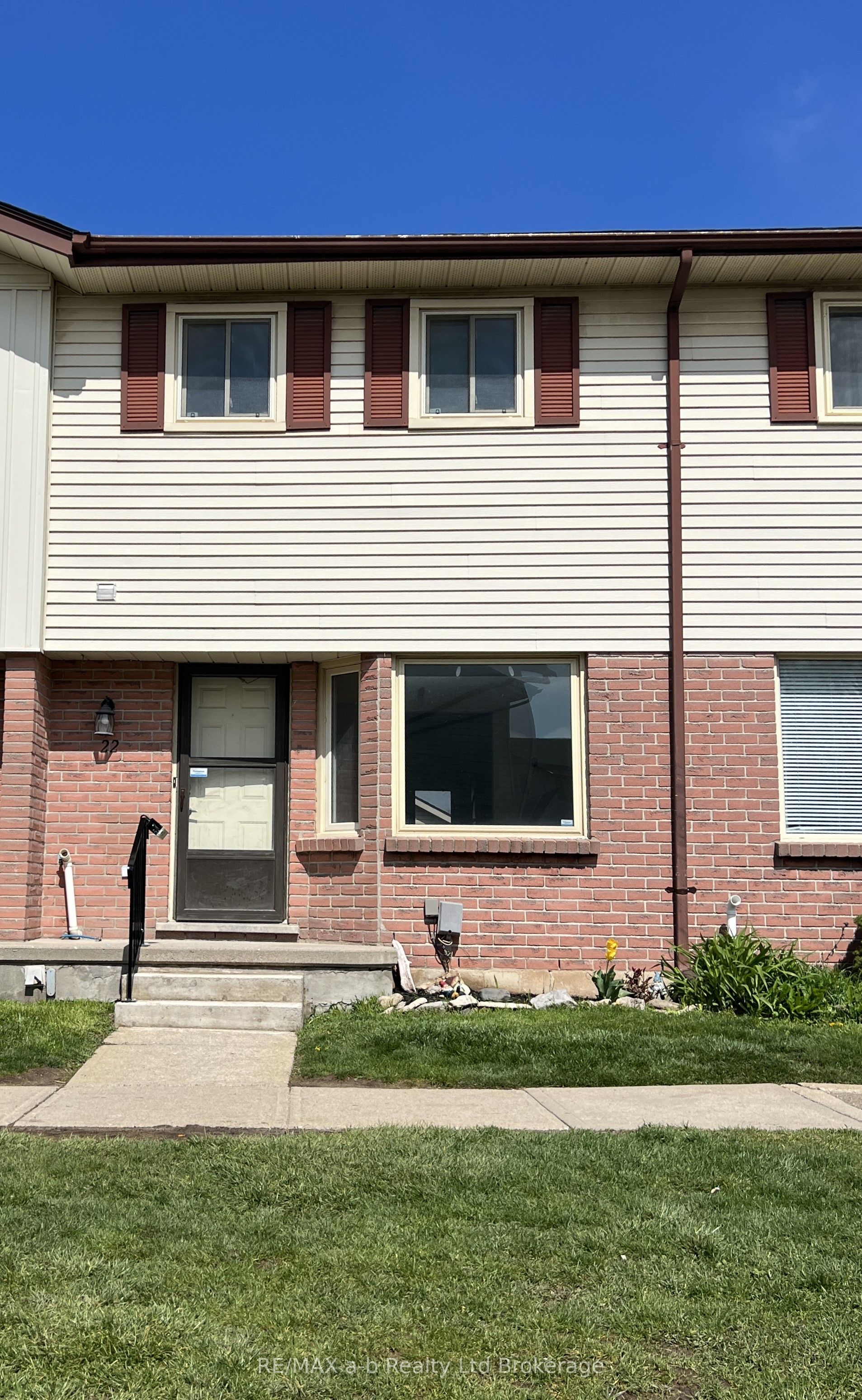 1115 Nellis Street 22, Woodstock, ON N4T 1P6 photo 2