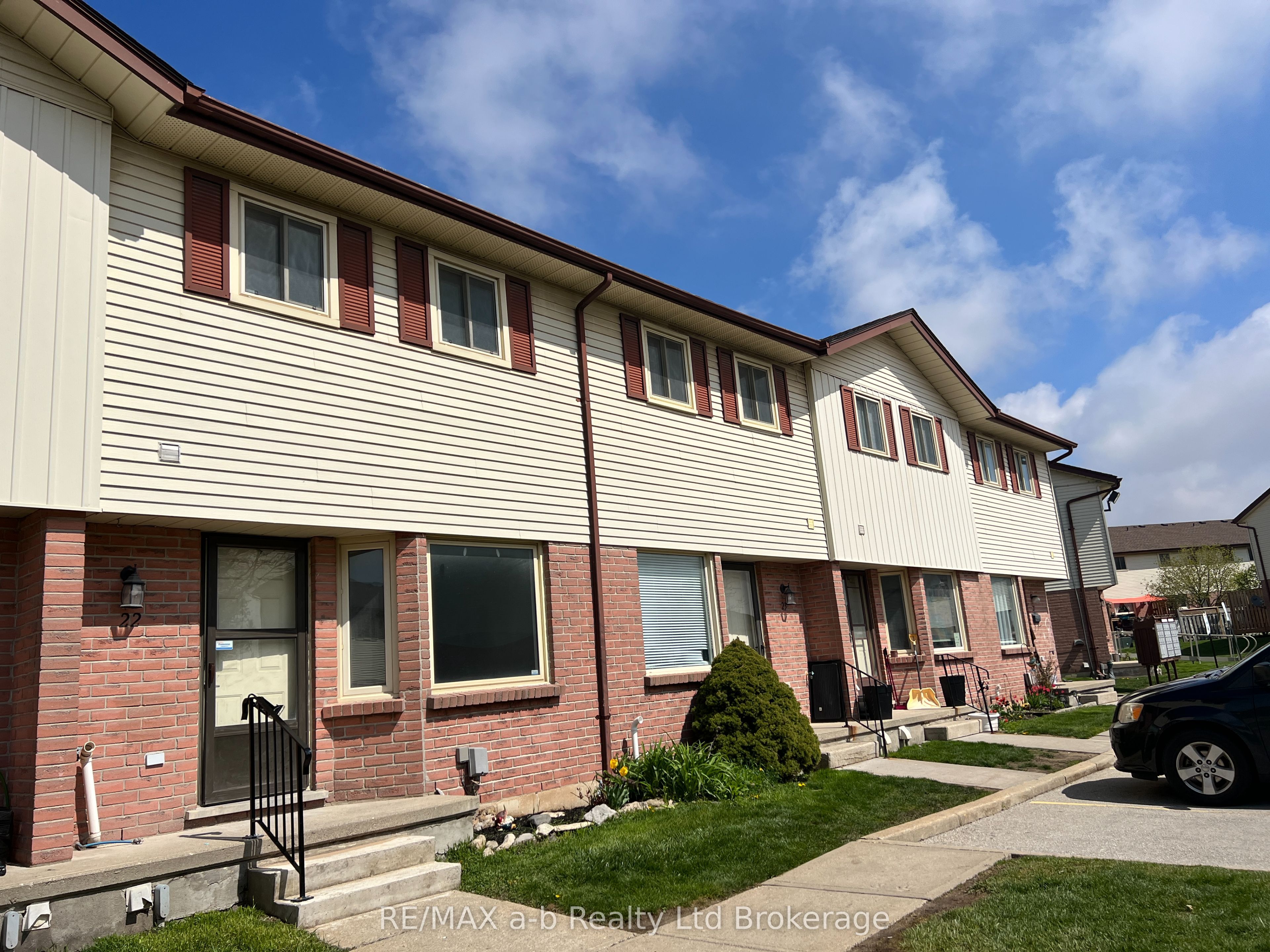 1115 Nellis Street 22, Woodstock, ON N4T 1P6 photo 3
