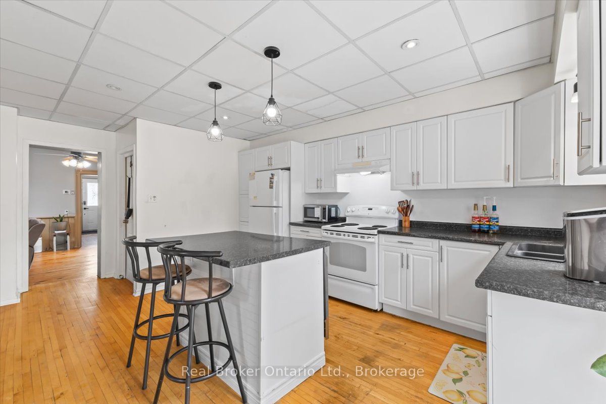 115 Durham Street W, Brockton, ON N0G 2V0 photo 3