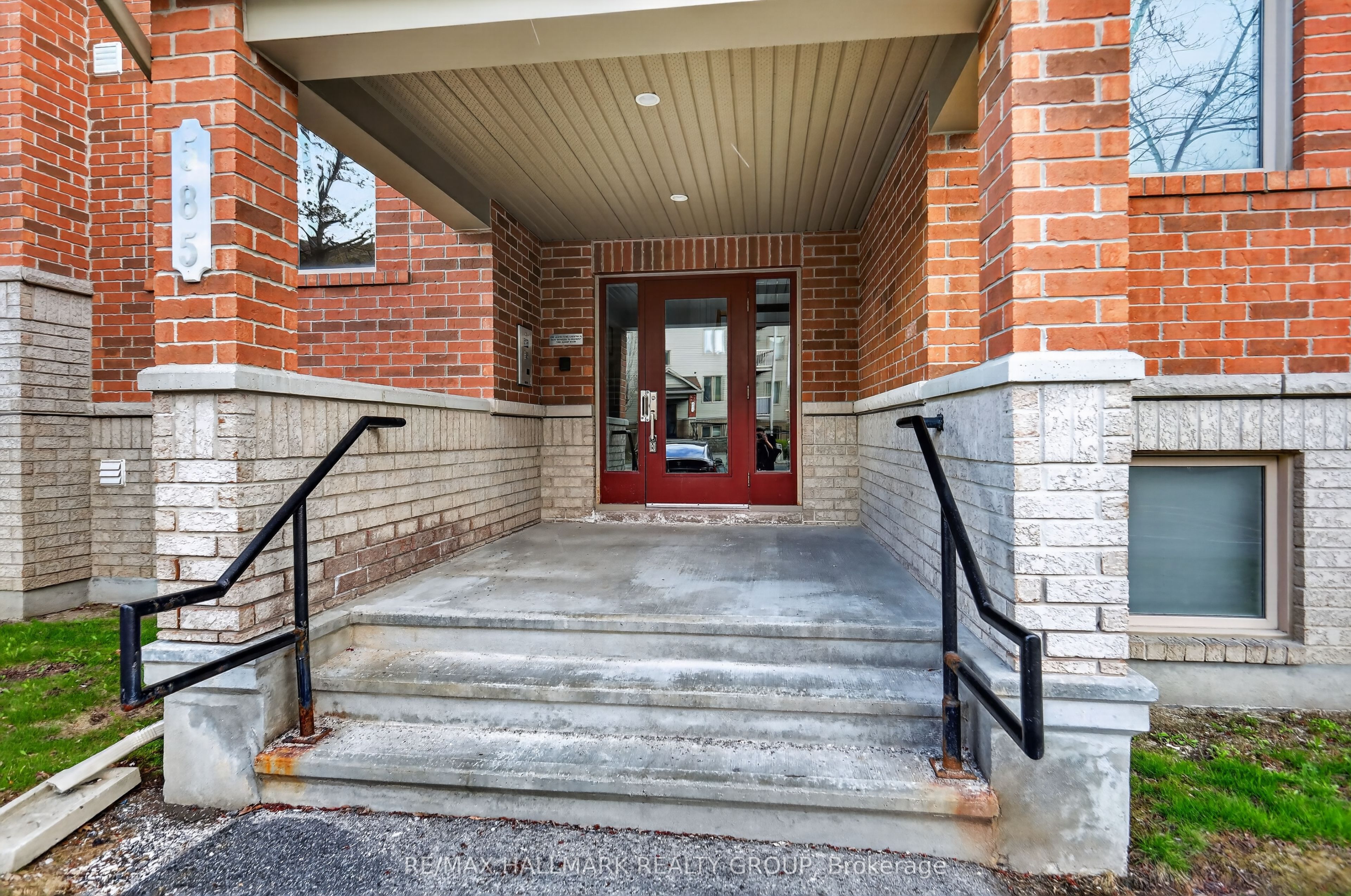 585 Stonefield Private 3, Barrhaven, ON K2G 4R5 photo 3