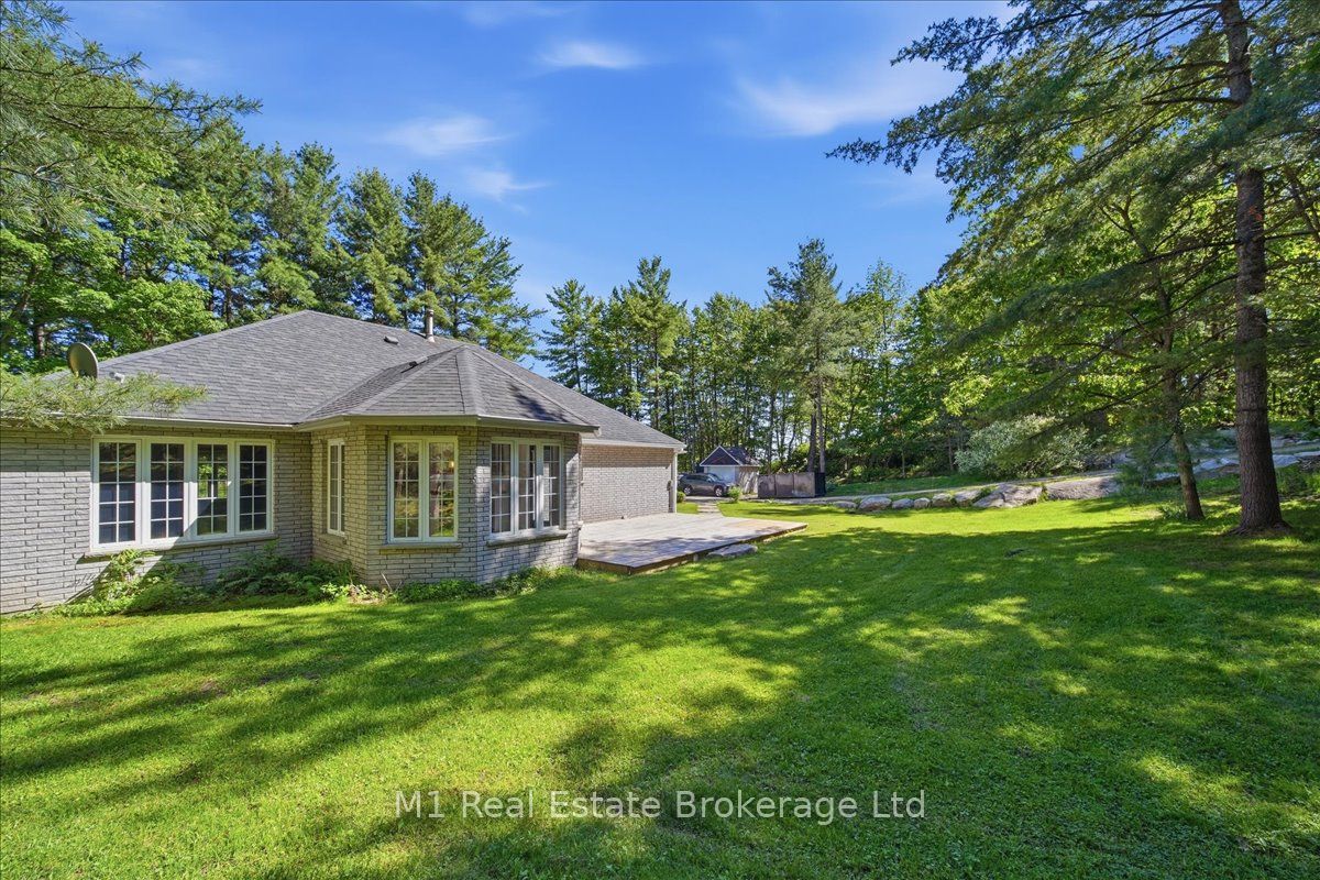 15 George Hunt Memorial Drive, McDougall, ON P2A 2W9 photo 3