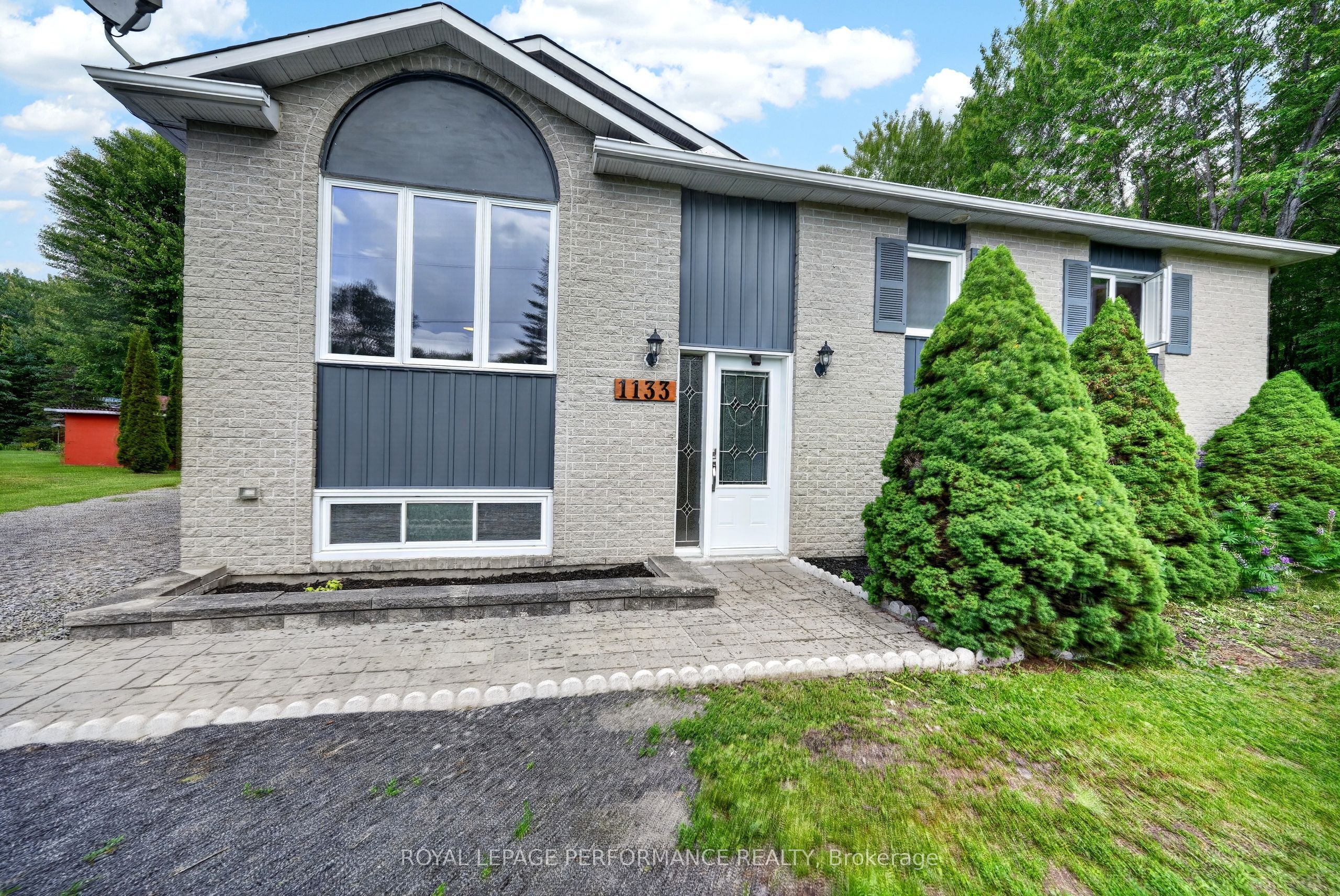 1133 W Hickory Street, Clarence-Rockland, ON K4K 1K9 photo 3