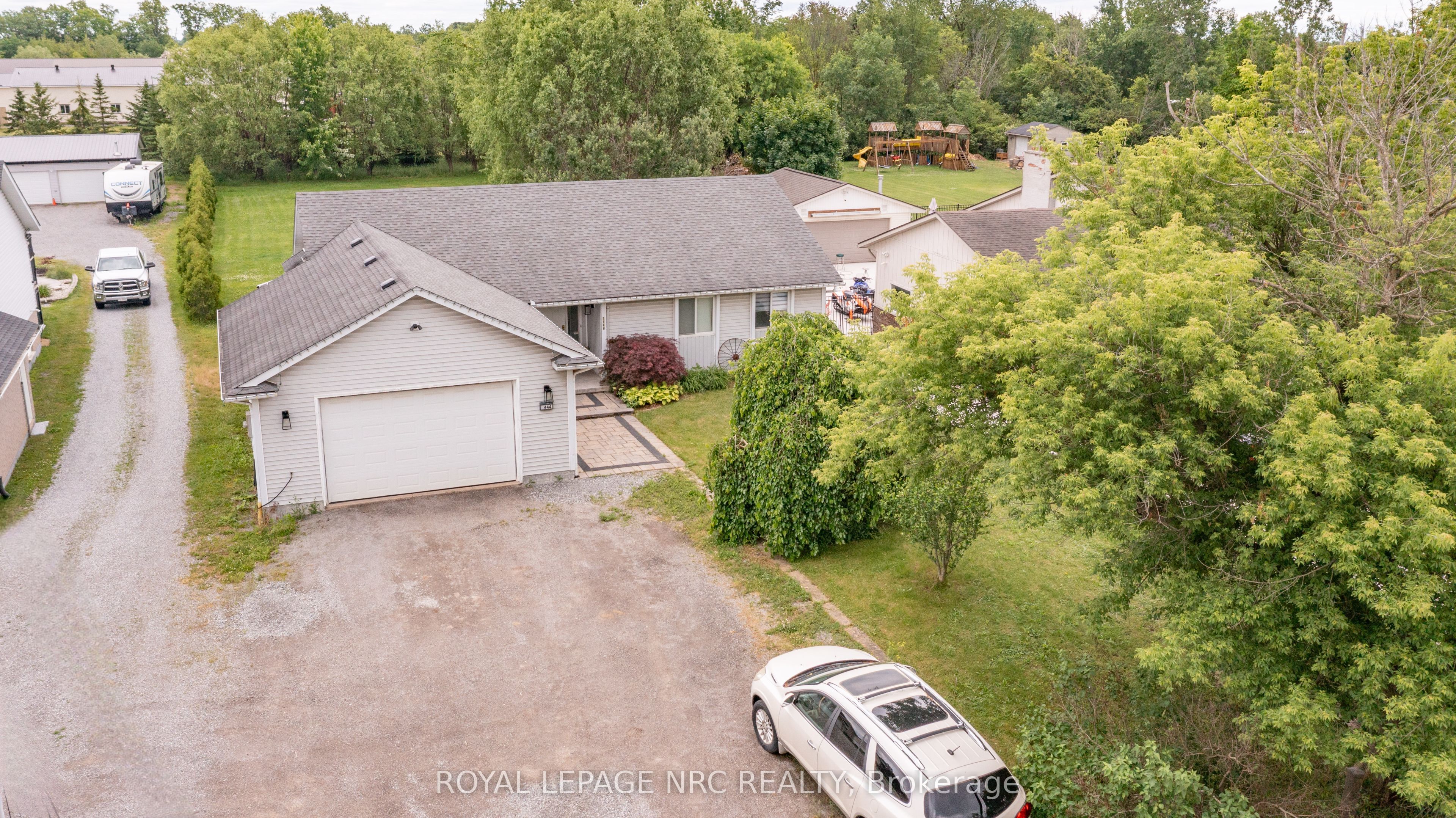 1444 Allanport Road, Thorold, ON L0S 1K0 photo 2