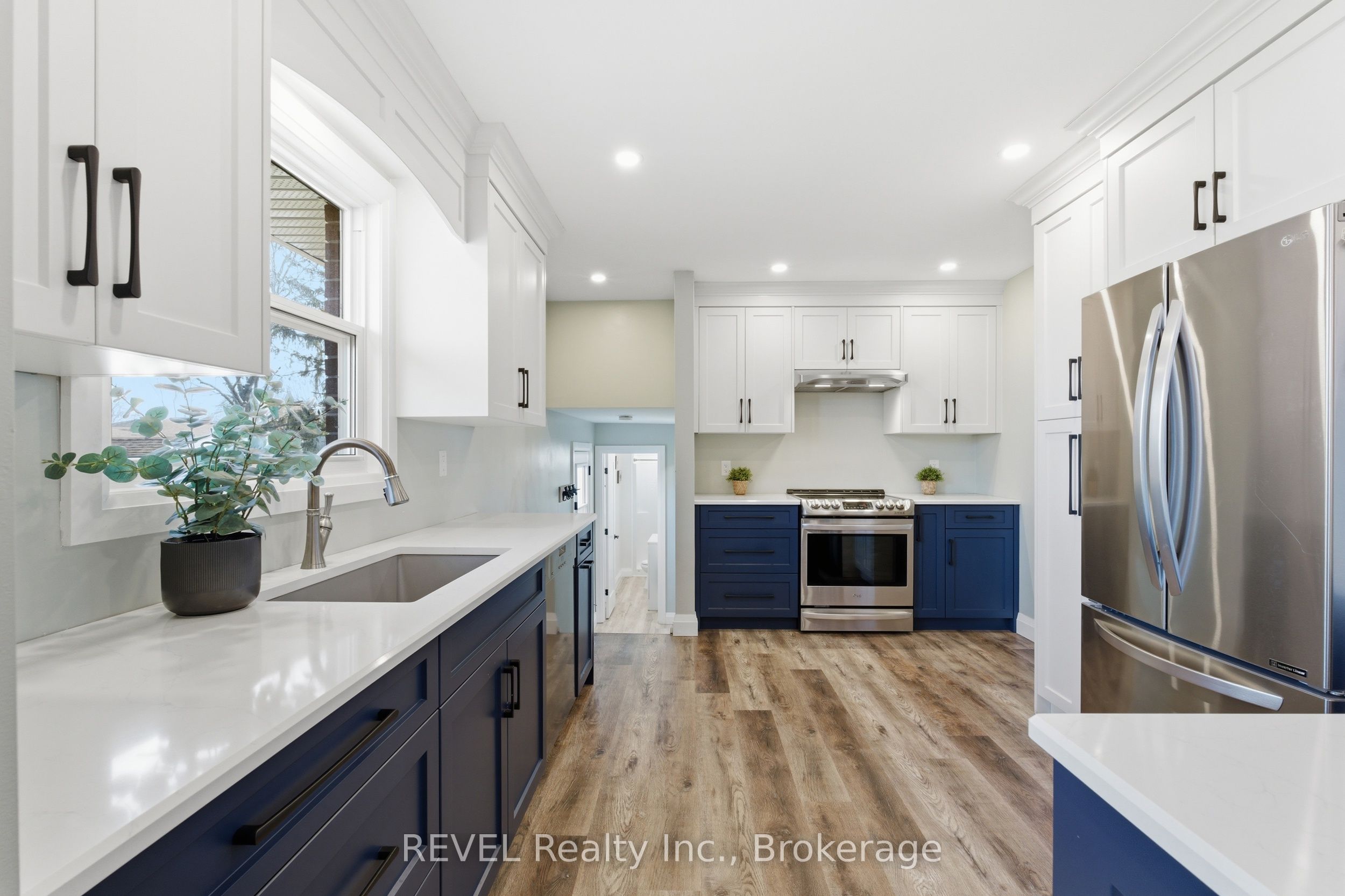 21 Lena Crescent, Port Colborne, ON L3K 5X3 photo 5