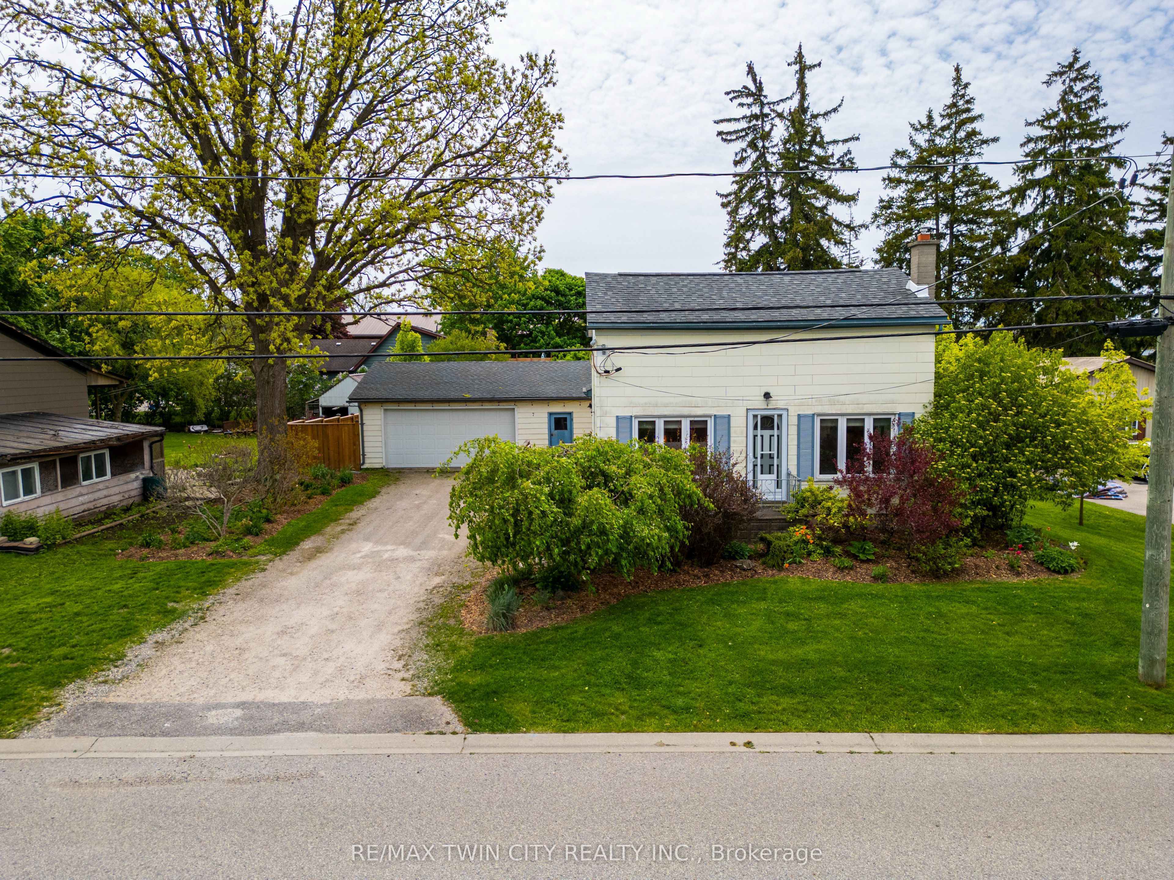 7 Mill Street E, Blandford-Blenheim, ON N0J 1S0