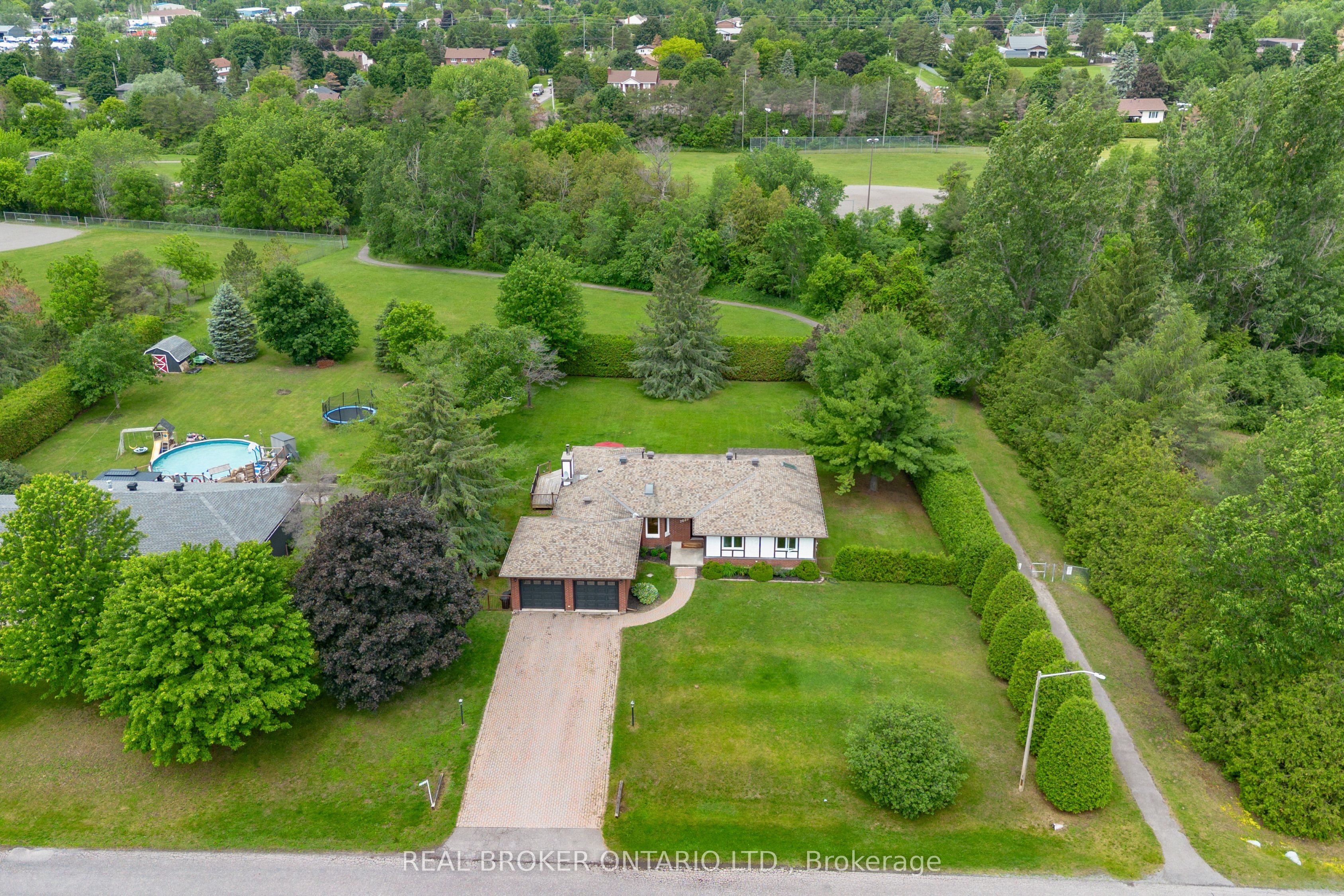 7039 Quinnfield Way, Greely - Metcalfe - Osgoode - Vernon and Area, ON K4P 1B7 photo 5