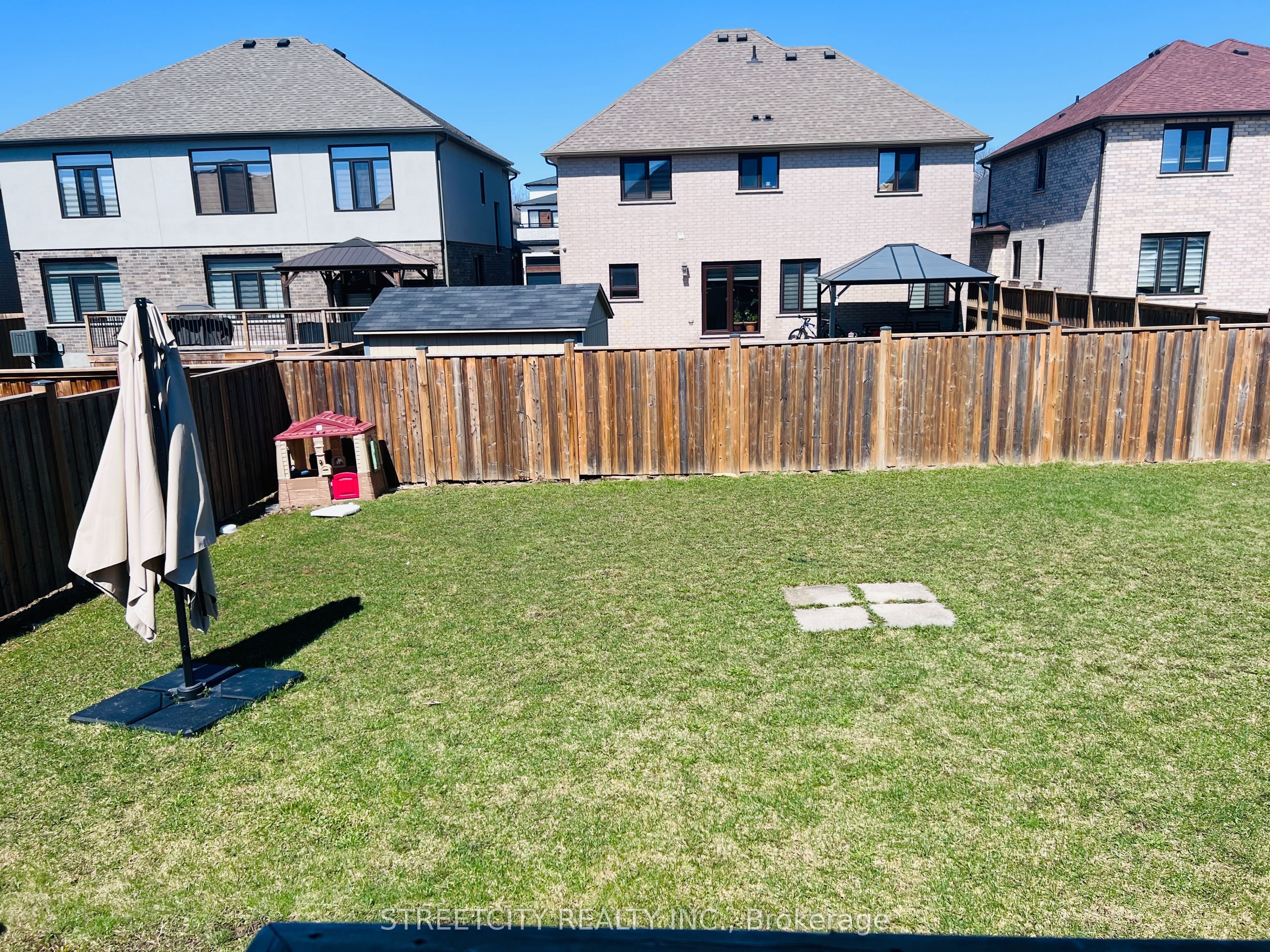 878 Zaifman Circle, London North, ON N5X 0M9