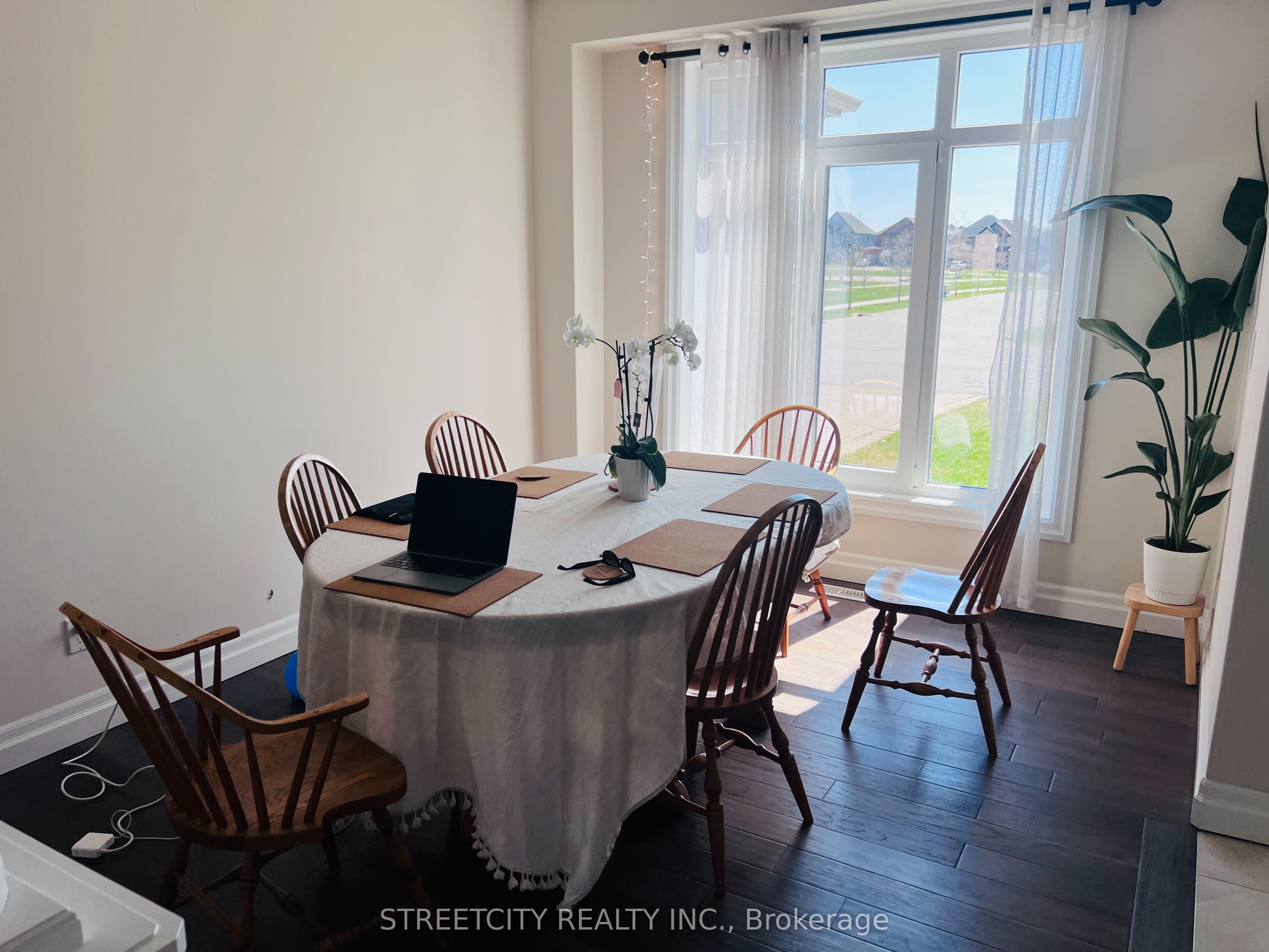 878 Zaifman Circle, London North, ON N5X 0M9 photo 4