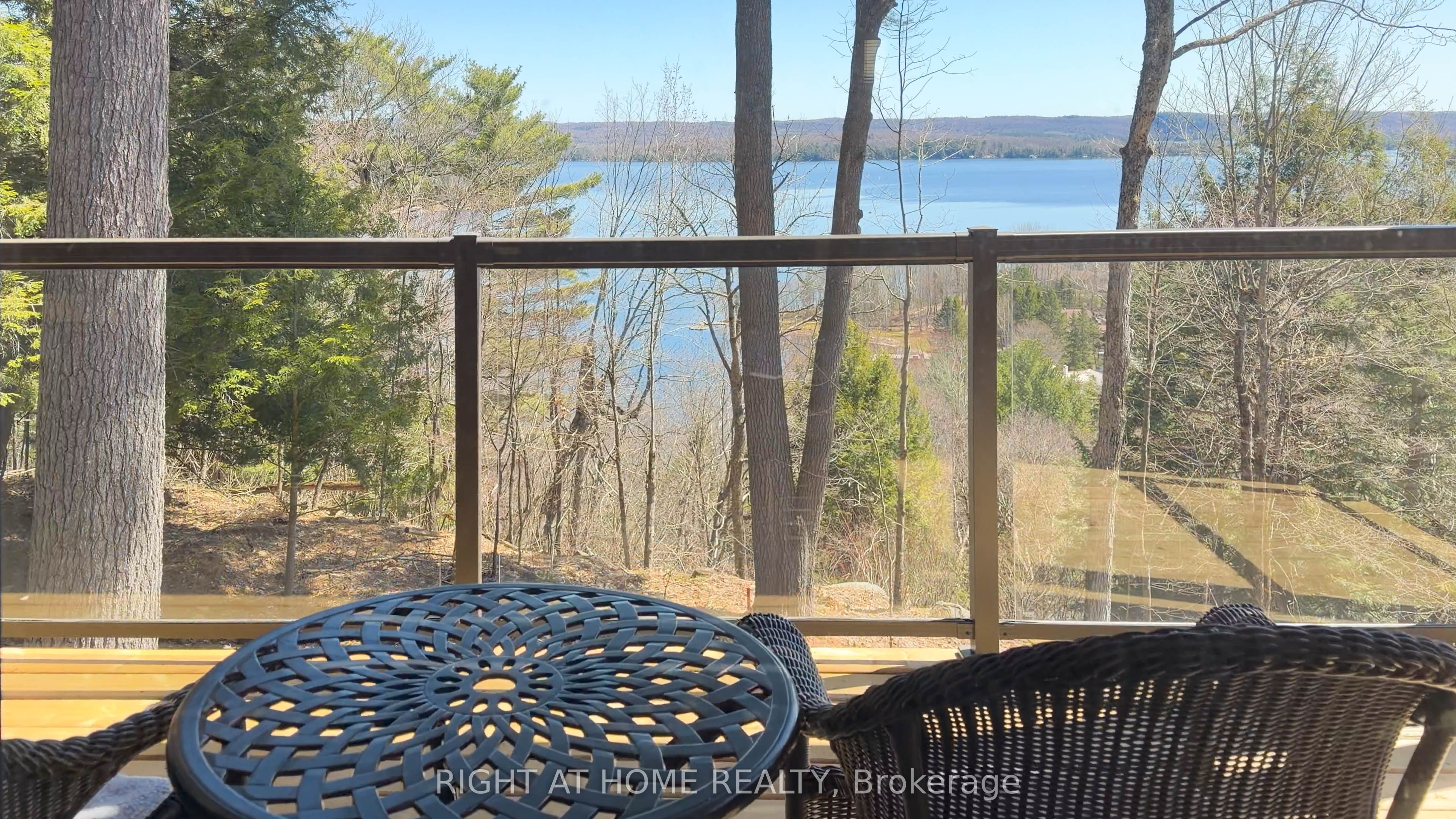 13 Tree Tops Lane 202, Huntsville, ON P1H 1B3