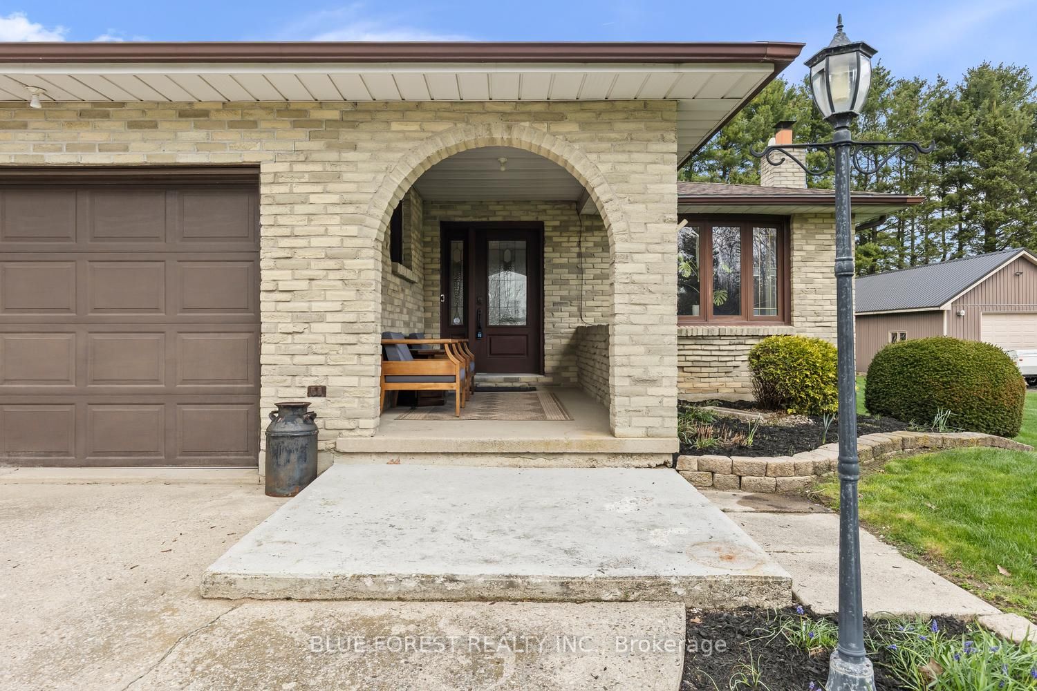 2362 Slo Pitch Road, Thames Centre, ON N0L 2B0 photo 4
