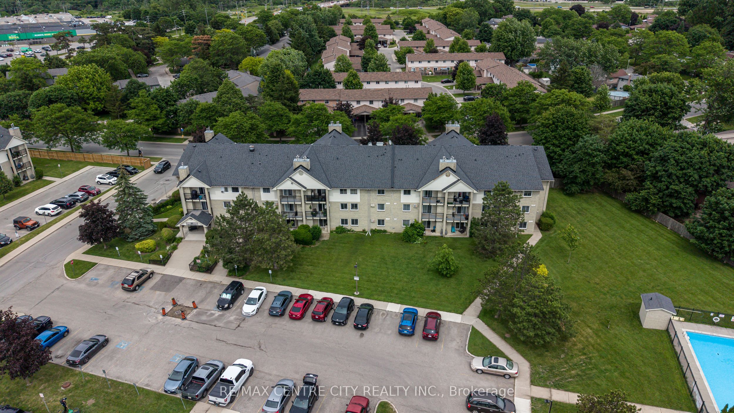 729 Deveron Crescent 309, London South, ON N5Z 4X5 photo 4