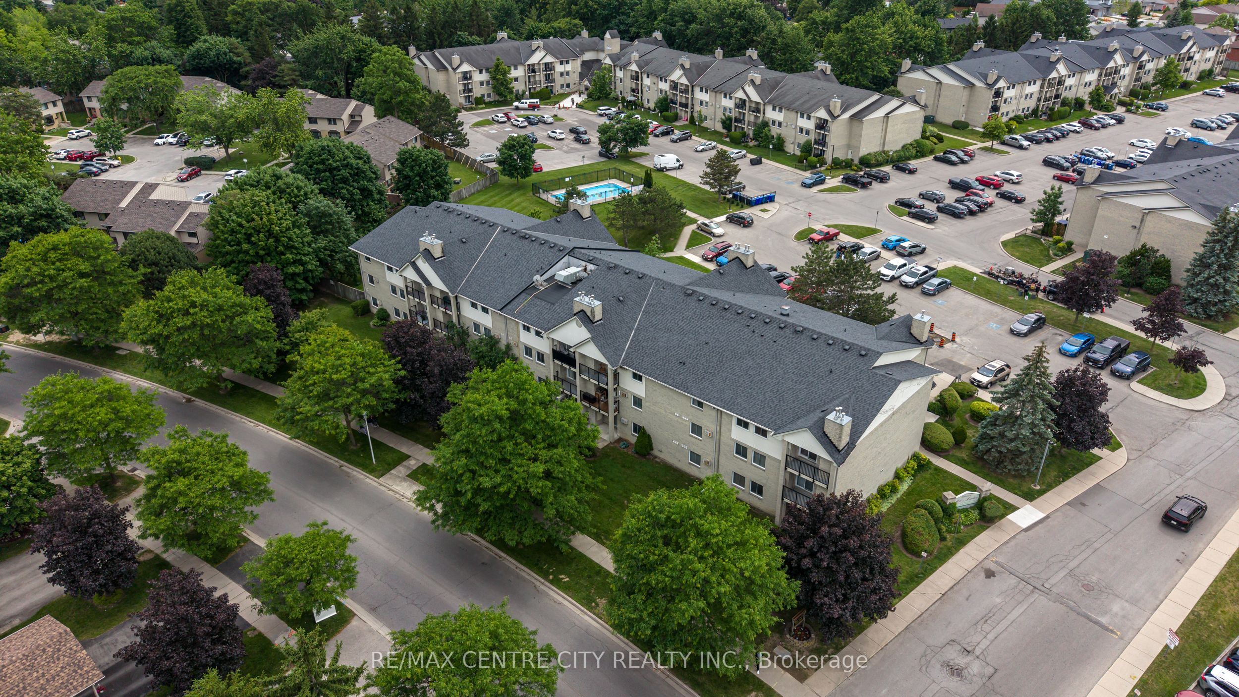 729 Deveron Crescent 309, London South, ON N5Z 4X5 photo 5
