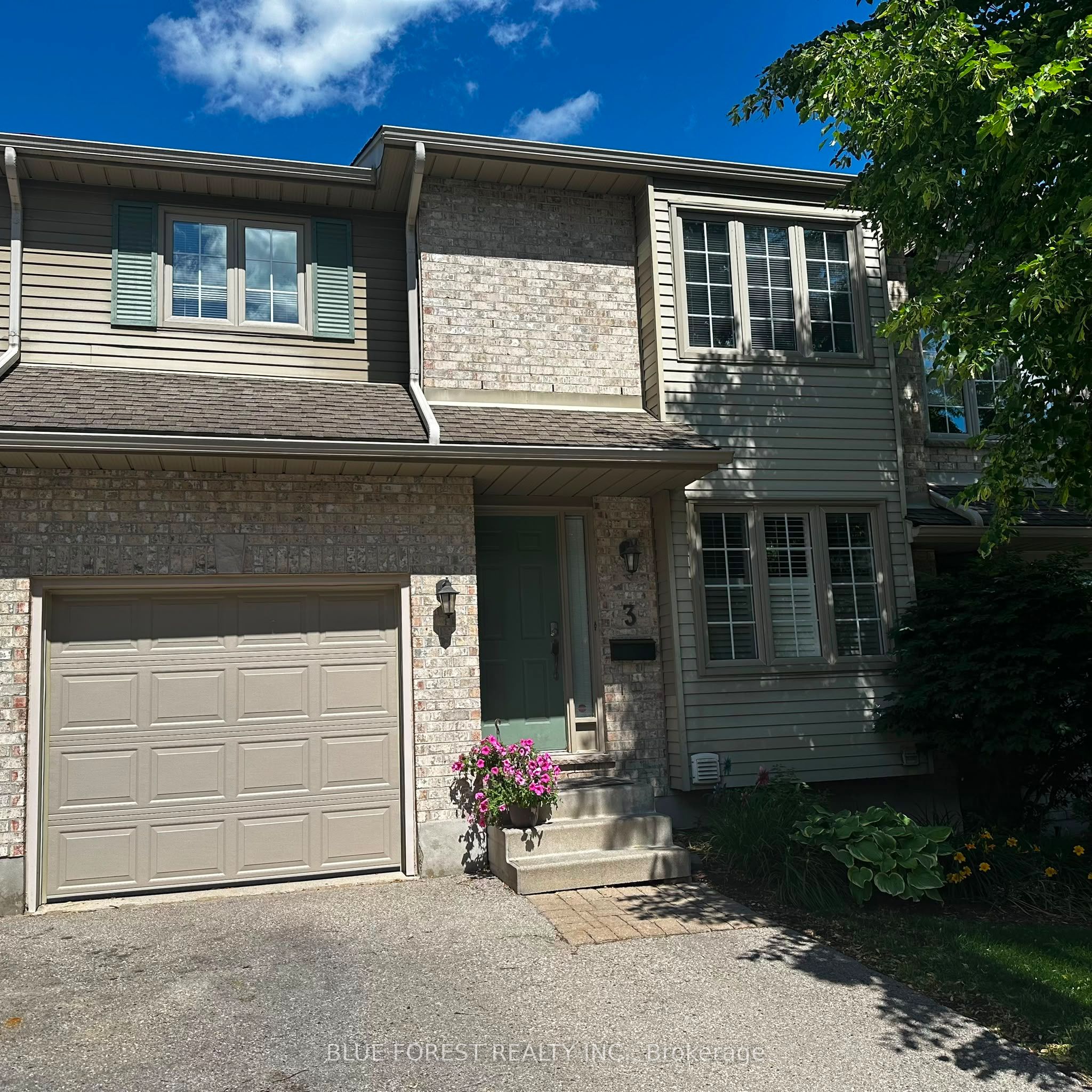 410 Ambleside Drive 3, London North, ON N6G 4Y3