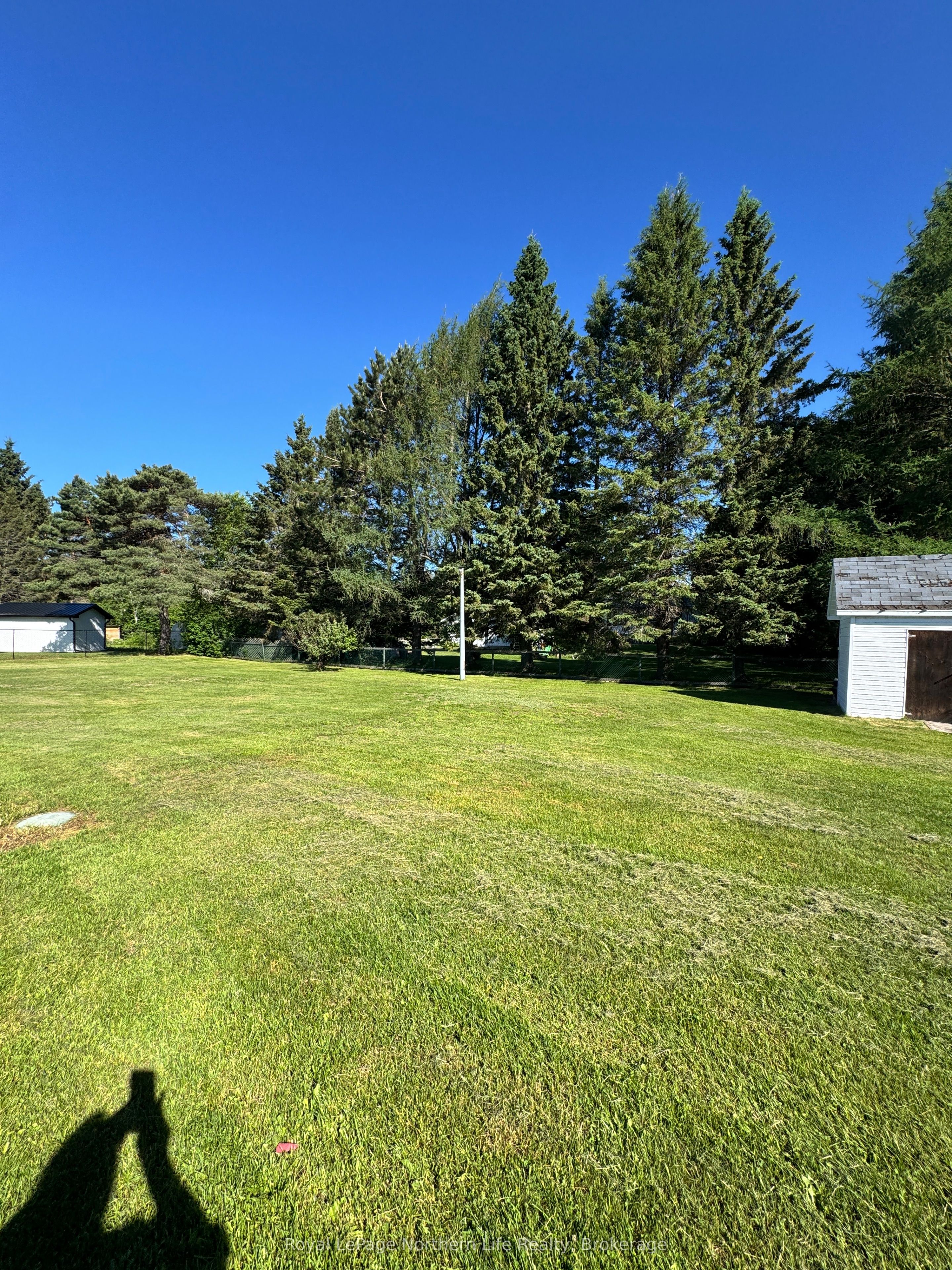 176 Main Street W, Powassan, ON P0H 2L0