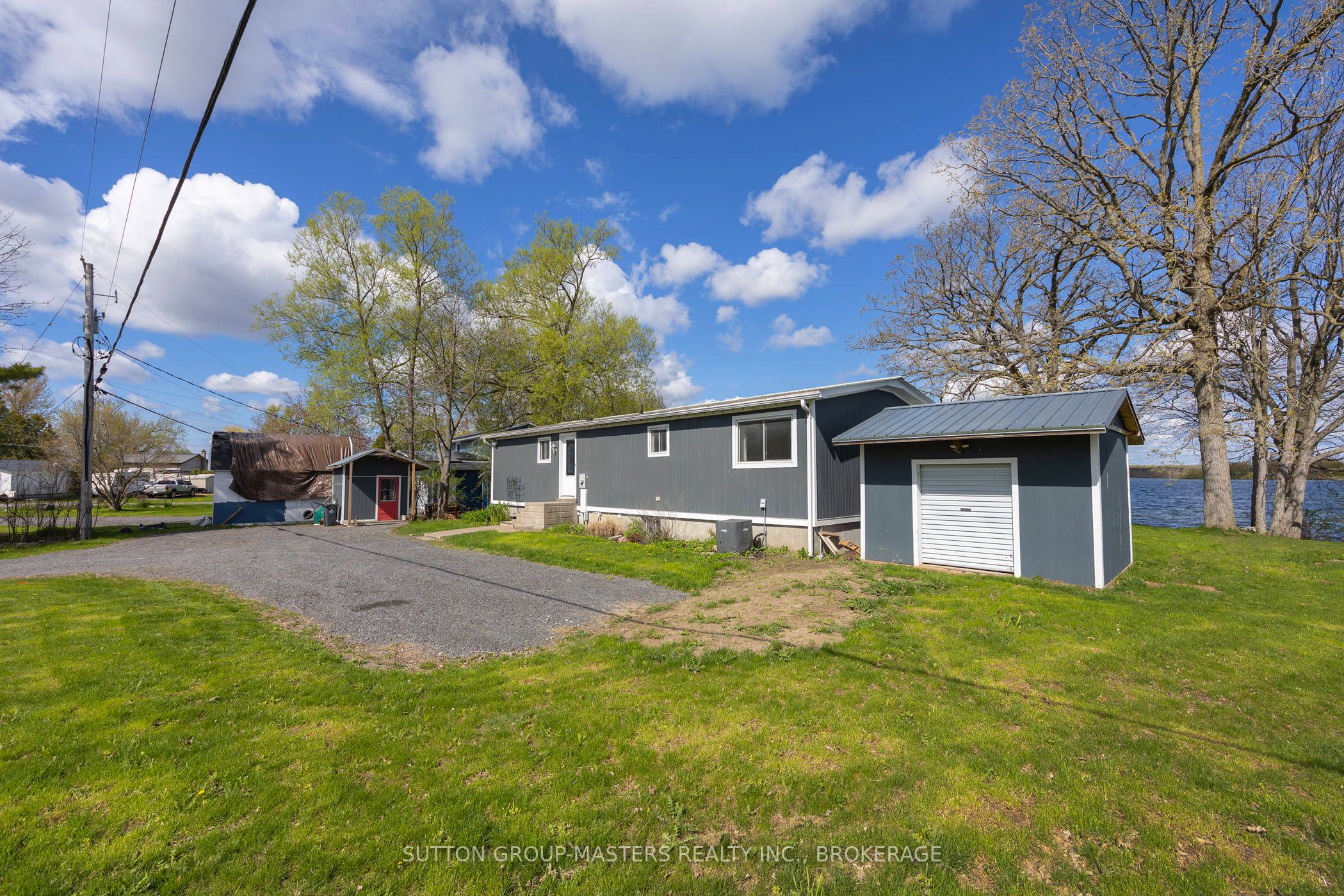 800 Natureshores Lane 14, Kingston, ON K7L 4V3